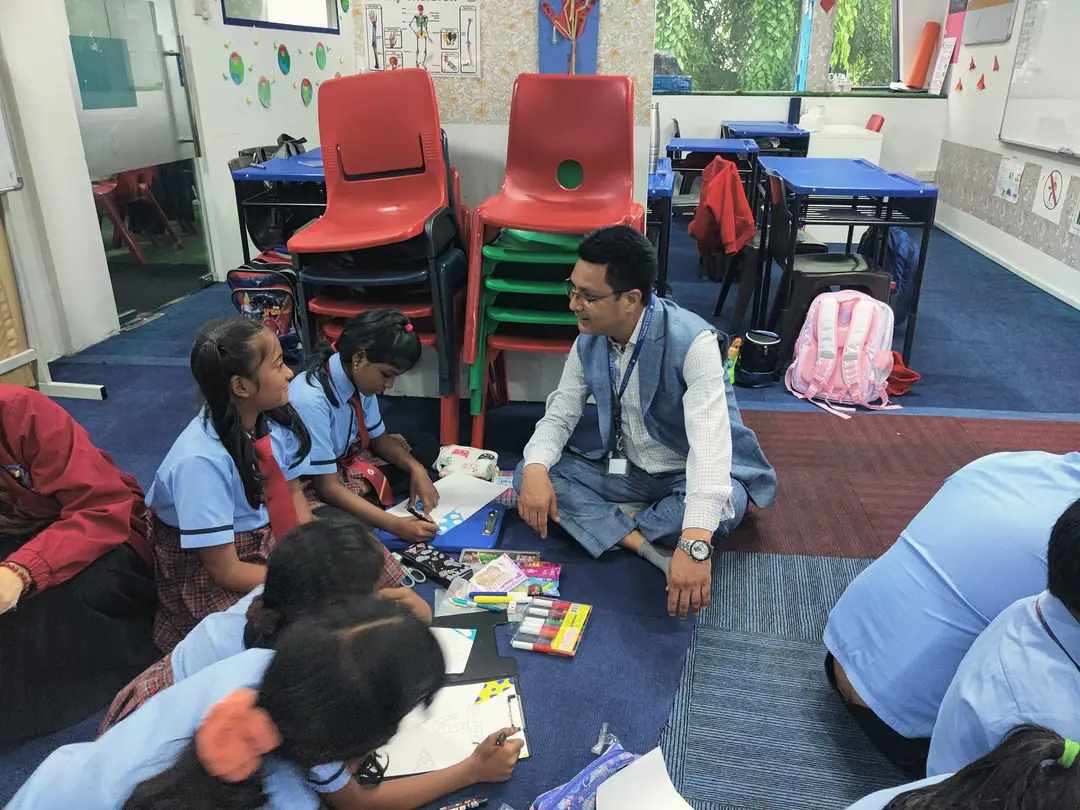 अन्तर्राष्ट्रिय ‘बेस्ट स्कुल अवार्ड–२०२३’  माेडर्नलाई