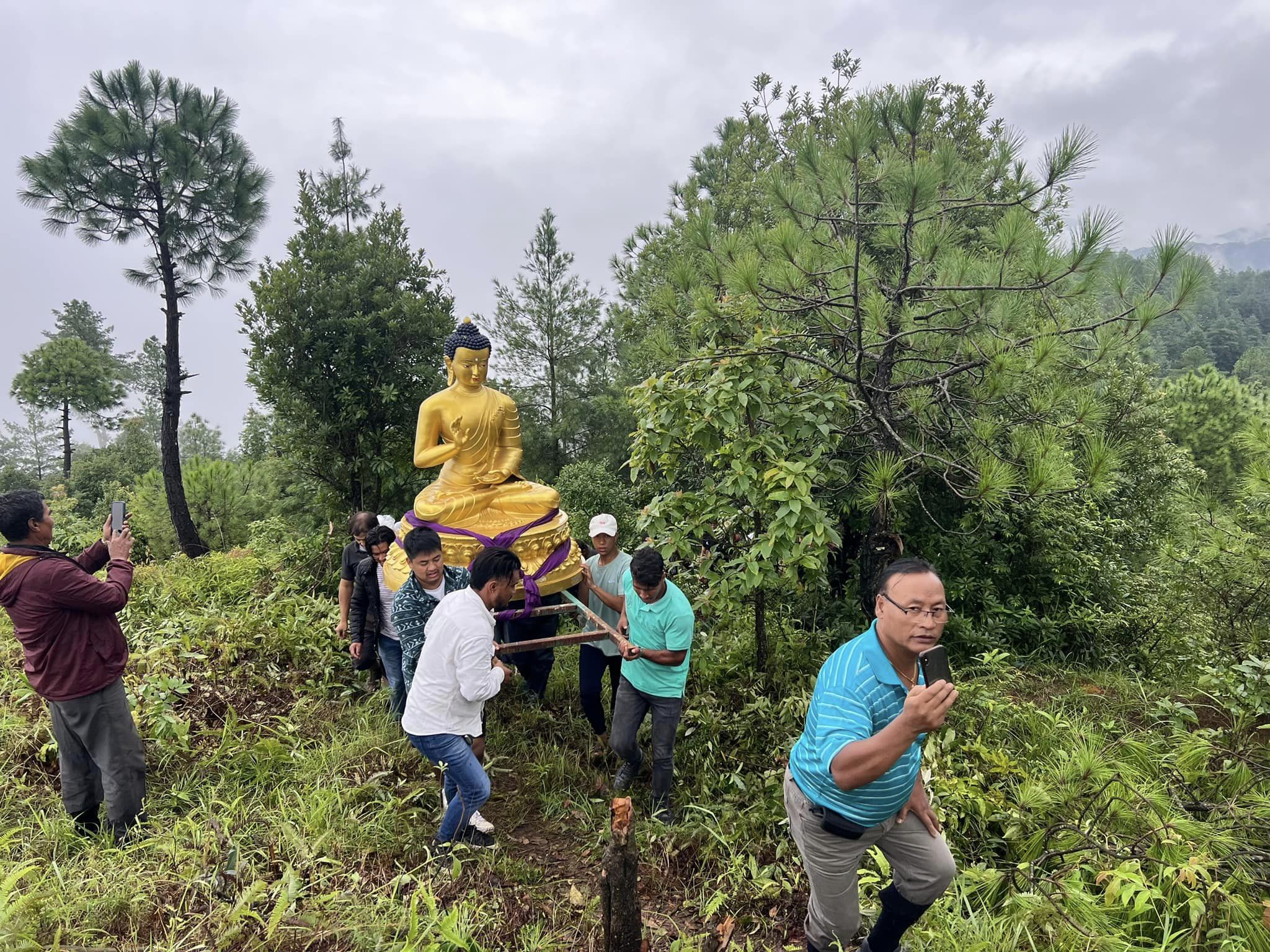 यसरी गरियो भक्तपुरको मालीगाउँंमा बुद्धको मूर्ति प्रतिस्थापन (फोटो फिचर) 