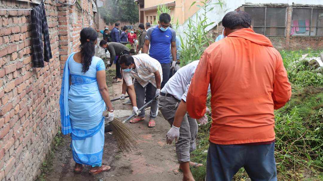 लोकेश्वर साकोसले गरयो टोलको सरसफाई (फोटो फिचर)