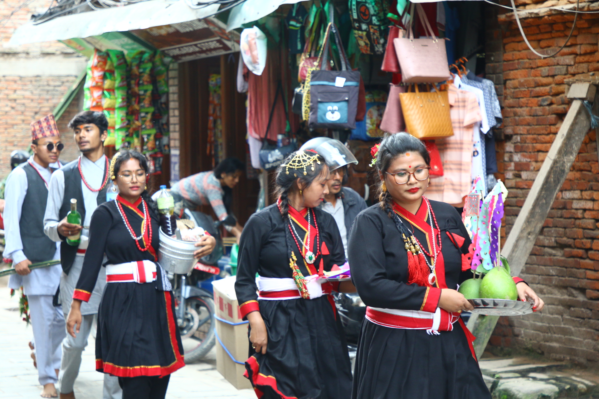 धाँं बाजा प्रशिक्षण टोली सार्वजनिक