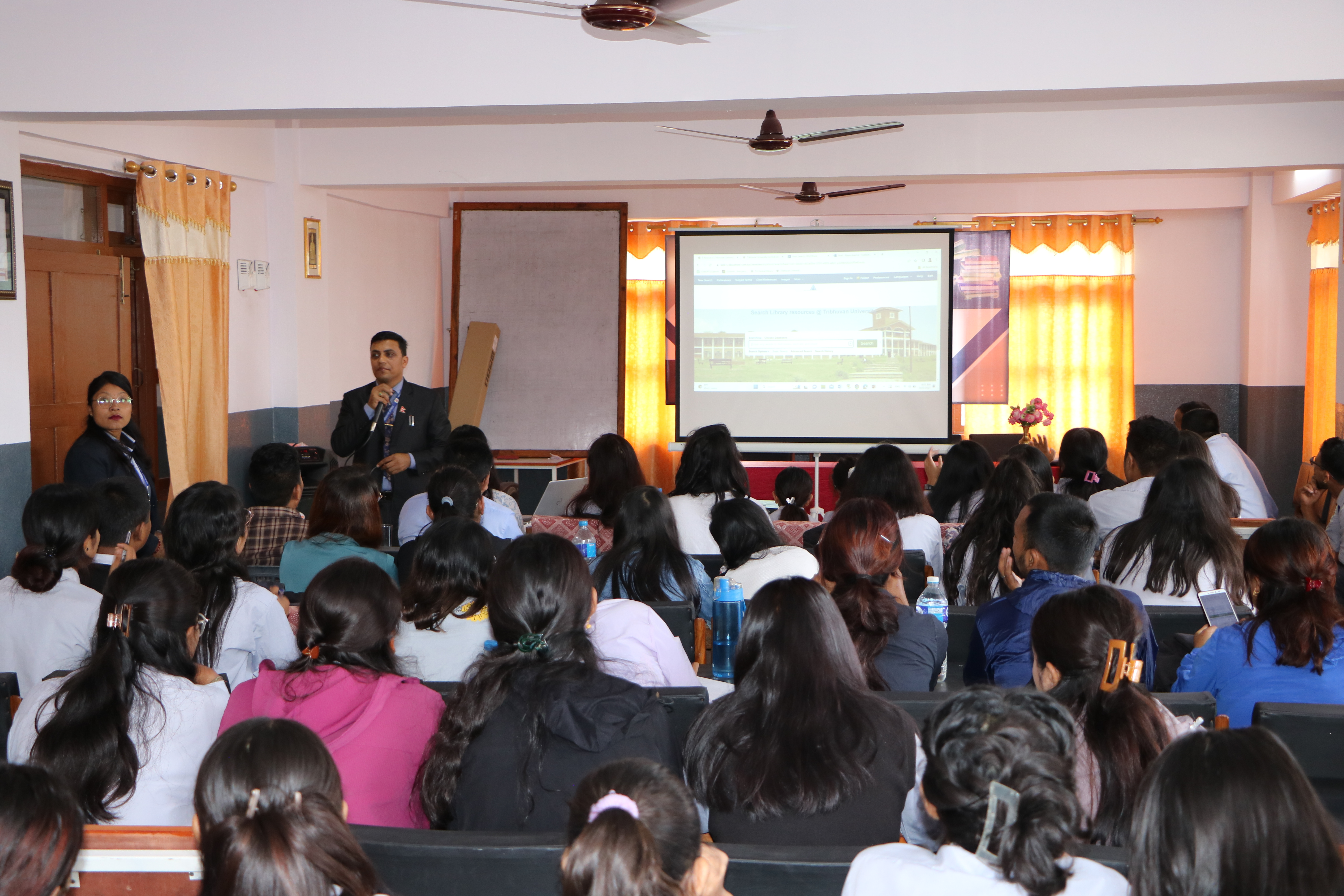 वागीश्वरी कलेजमा ई–लाइब्रेरी रिसोर्सेसको प्रयोगबारे अभिमुखीकरण