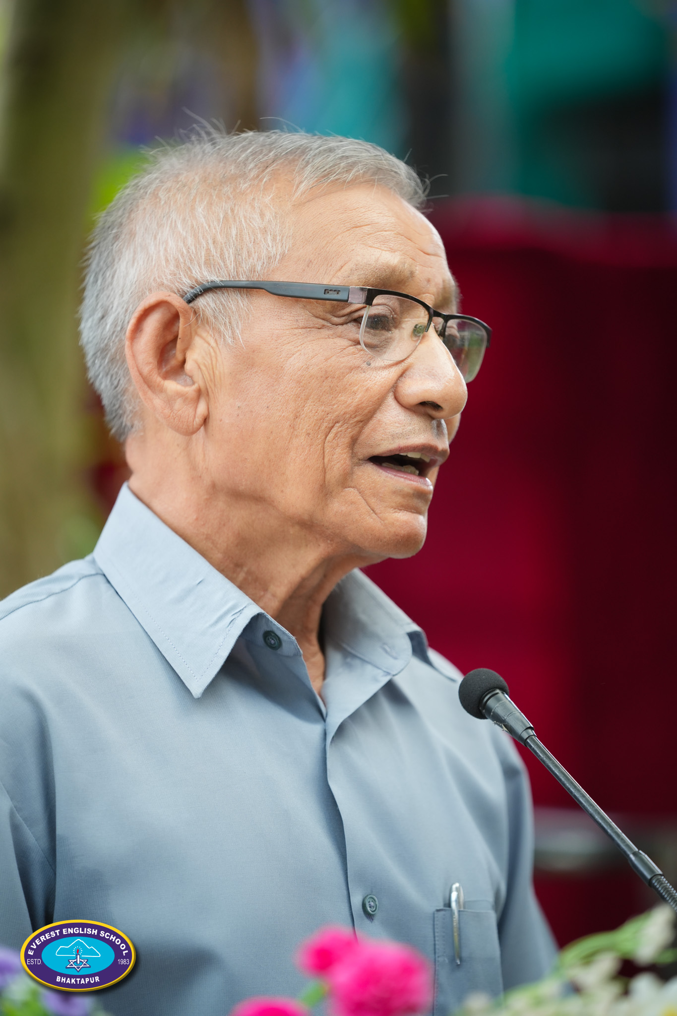 एभरेस्टका ससाना नानीहरुले गरे हजुरआमा हजुरबुबाहरुलाई सम्मान 