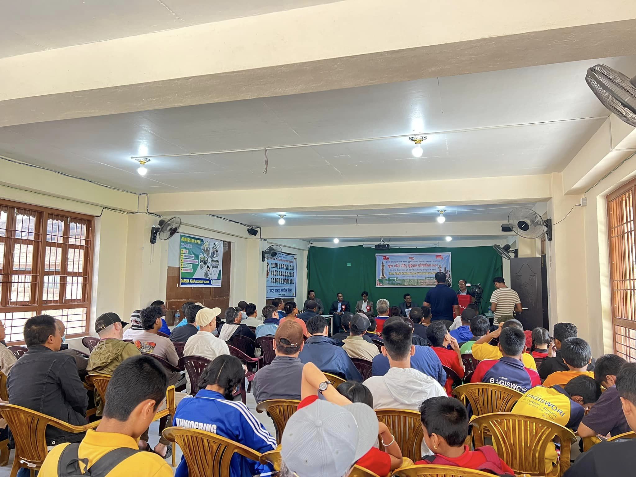 भक्तपुरमा बुद्धिचाल सुरु ः १० देखि ७० वर्षसम्मकावीच घम्साघम्सी