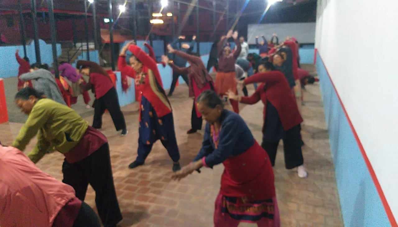 भक्तपुरका टोलटोलमा दैनिक छिकोंग व्यायाम