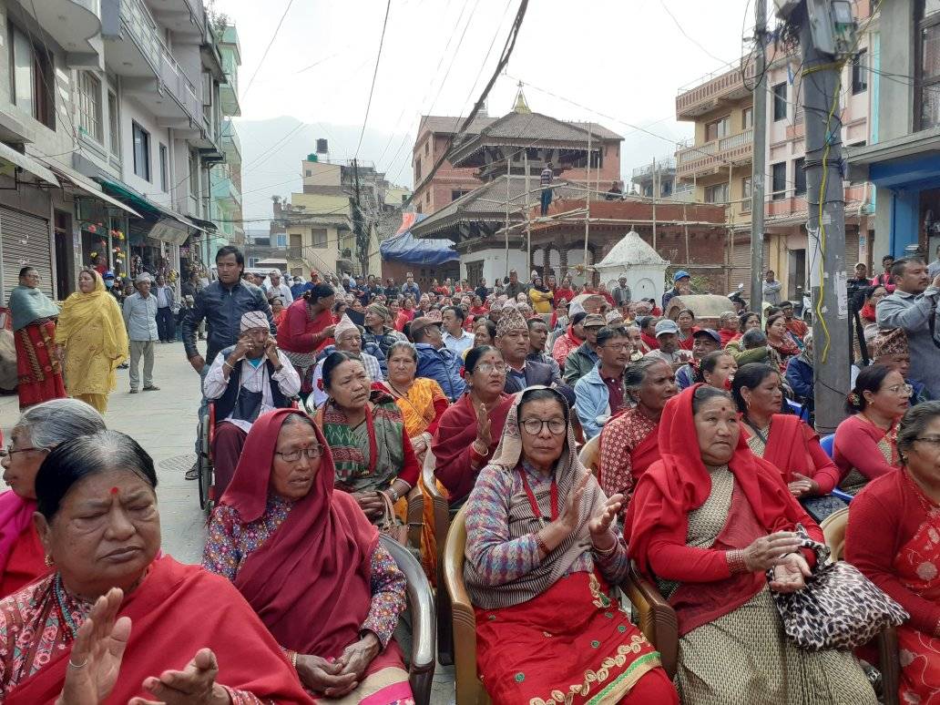 स्व भीमबहादुर नकर्मीको प्रतिमा अनावरण