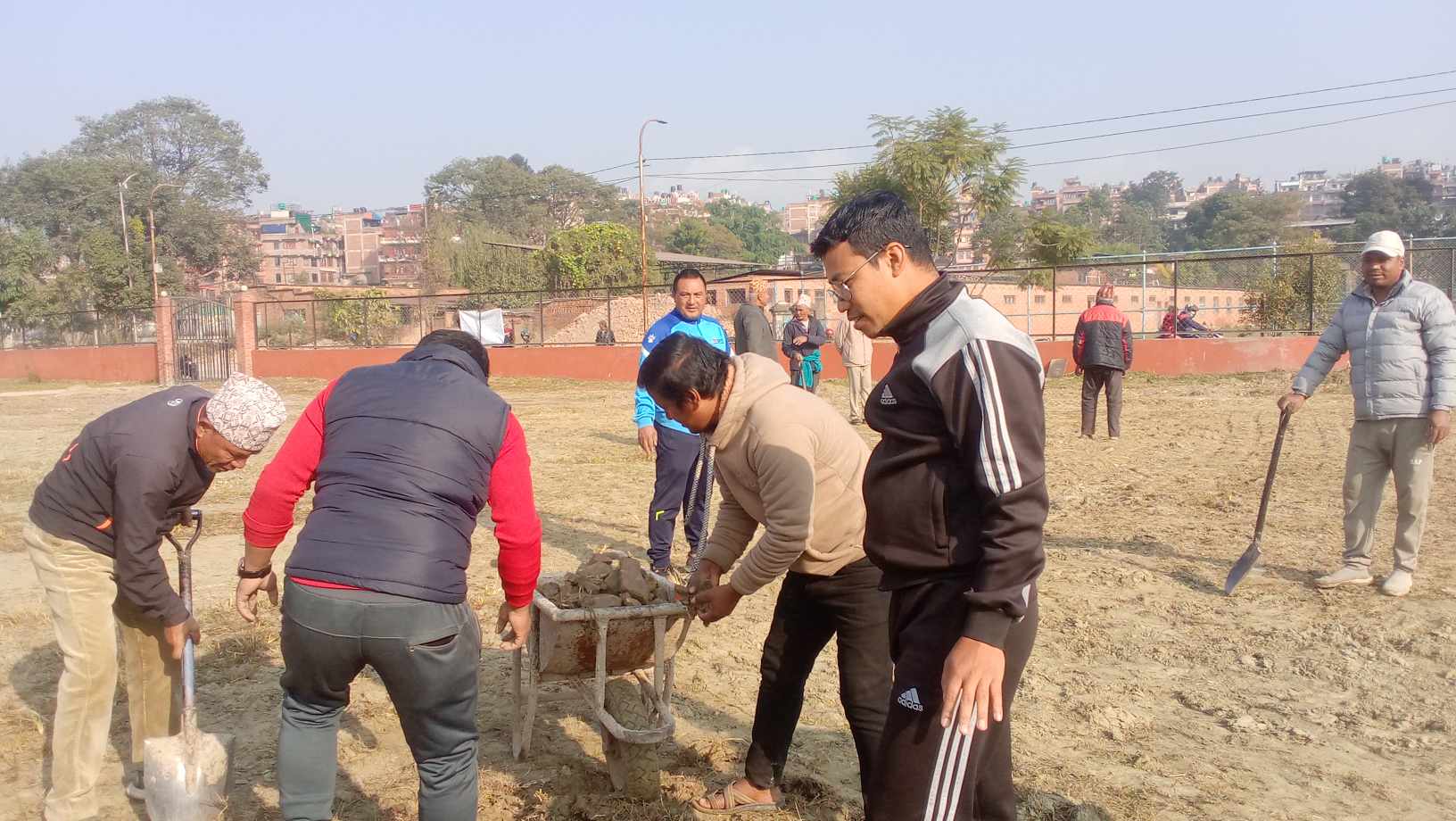 युवा खेलाडीहरुले गरे पाचाख्य परिसरको सरसफाई (फोटो फिचर) 