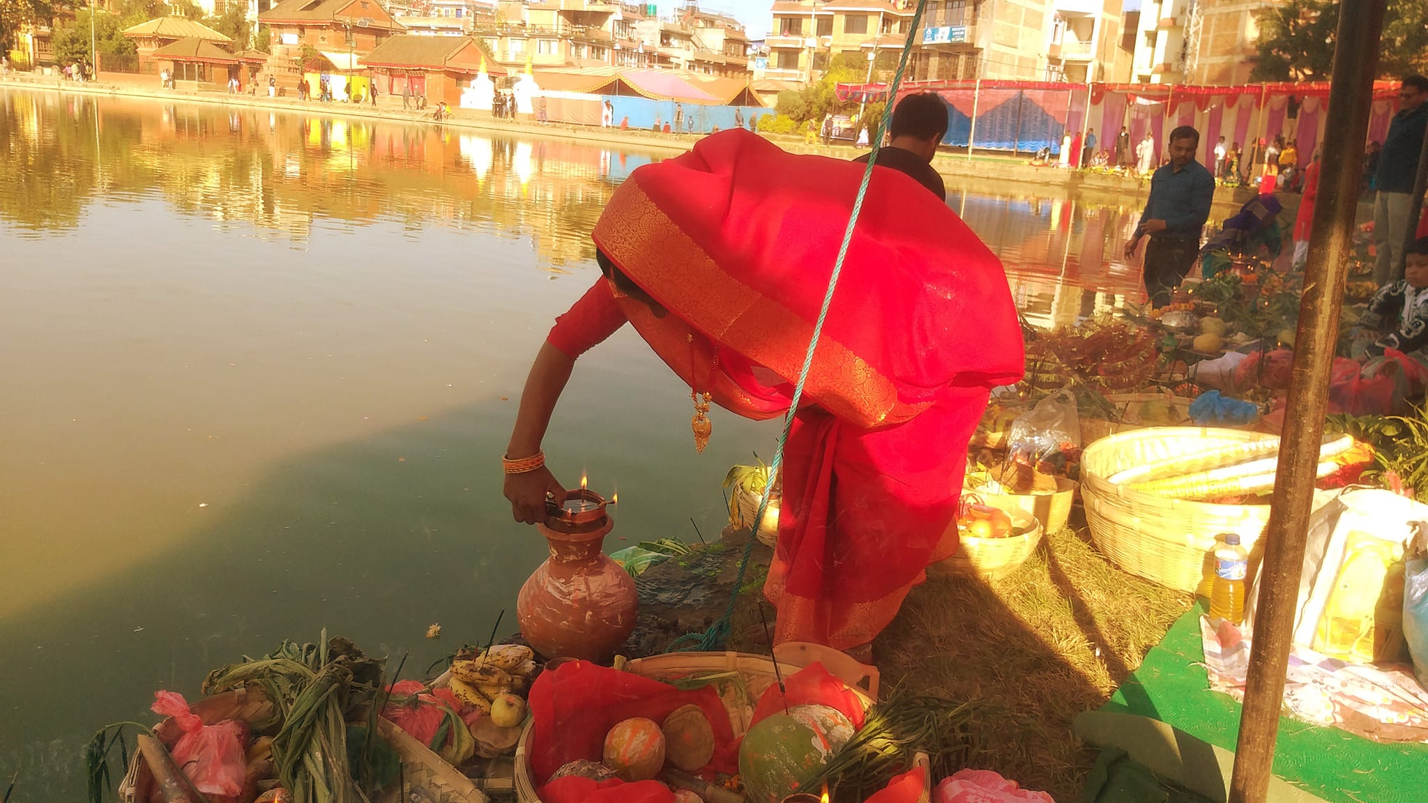 यस्तो देखियो भक्तपुर कमलविनायकको छठ (फोटो फिचर)