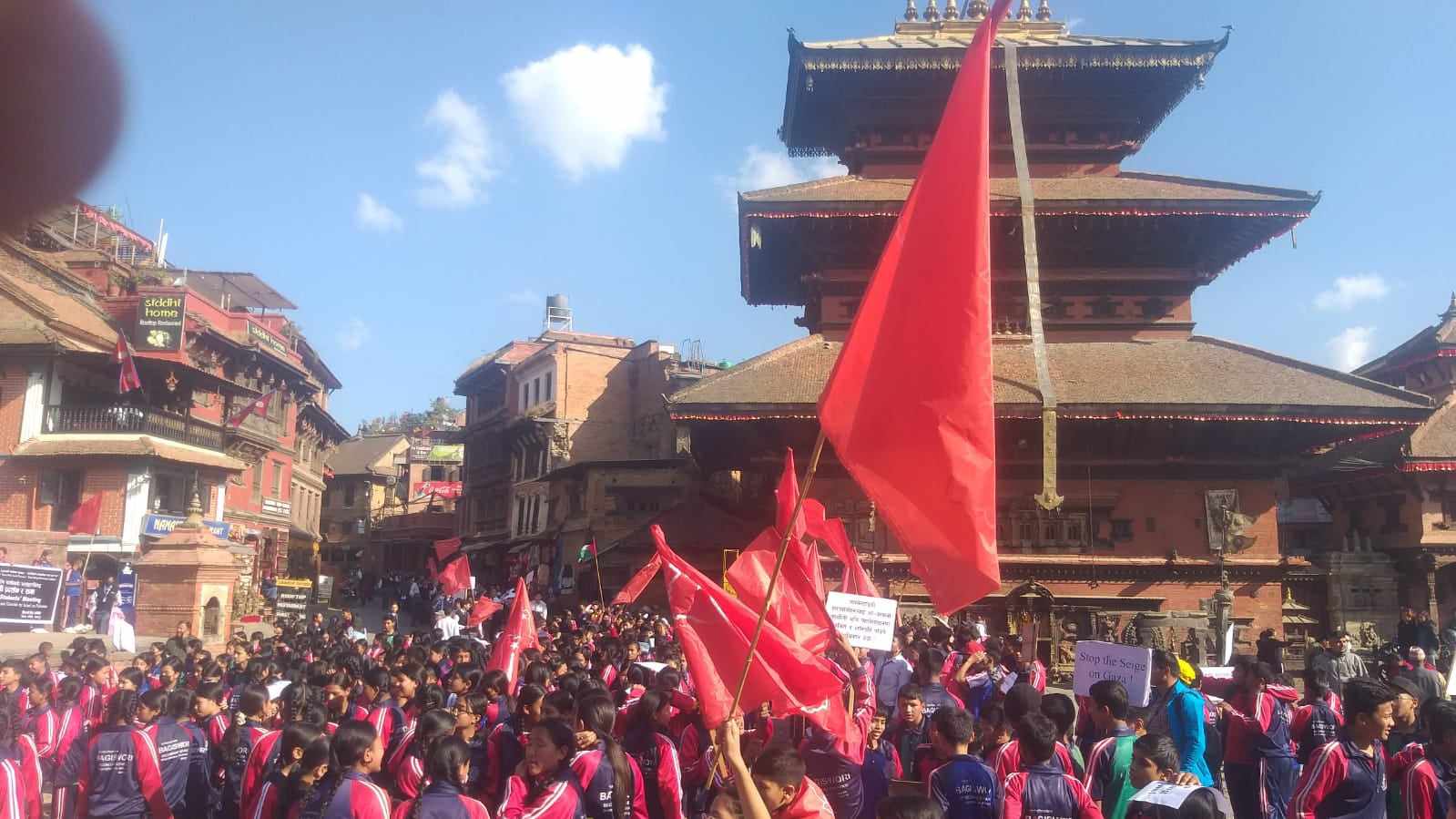 ससाना विद्यार्थीले भने प्लालेस्टाइनलाई बाँंच्न देउ (तस्वीरहरुसहित) 