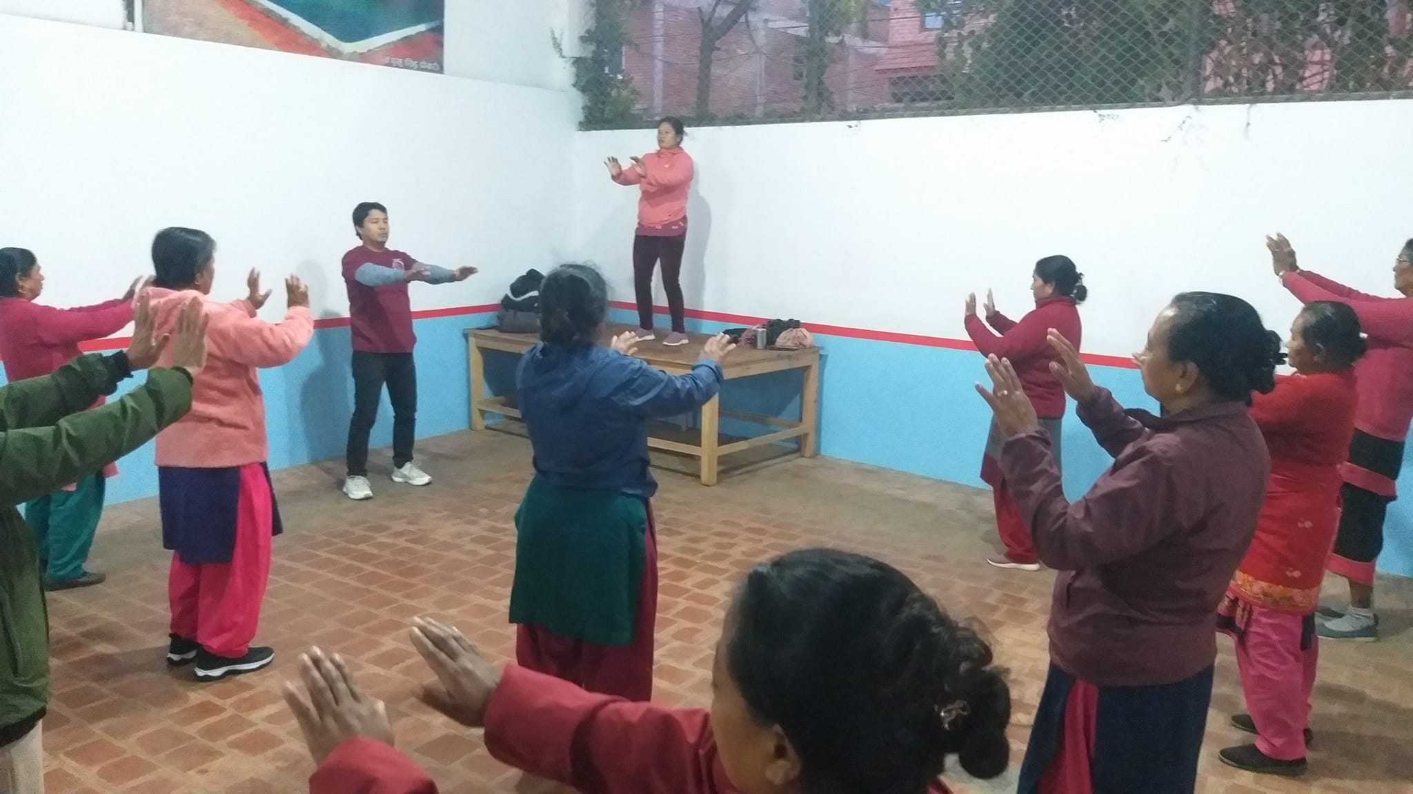 भक्तपुरका टोलटोलमा छिकोङ्ग ब्यायाम (फोटो फिचर) 