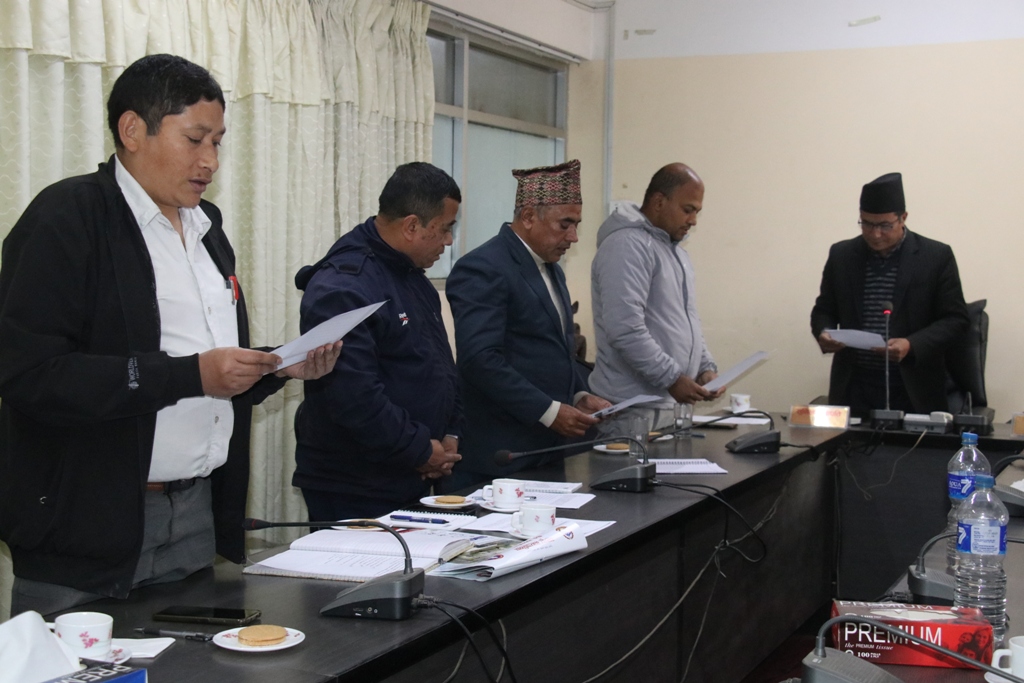 परीक्षा समितिका पदाधिकारीहरुद्वारा पद तथा गोपनीयताको पथग्रहण