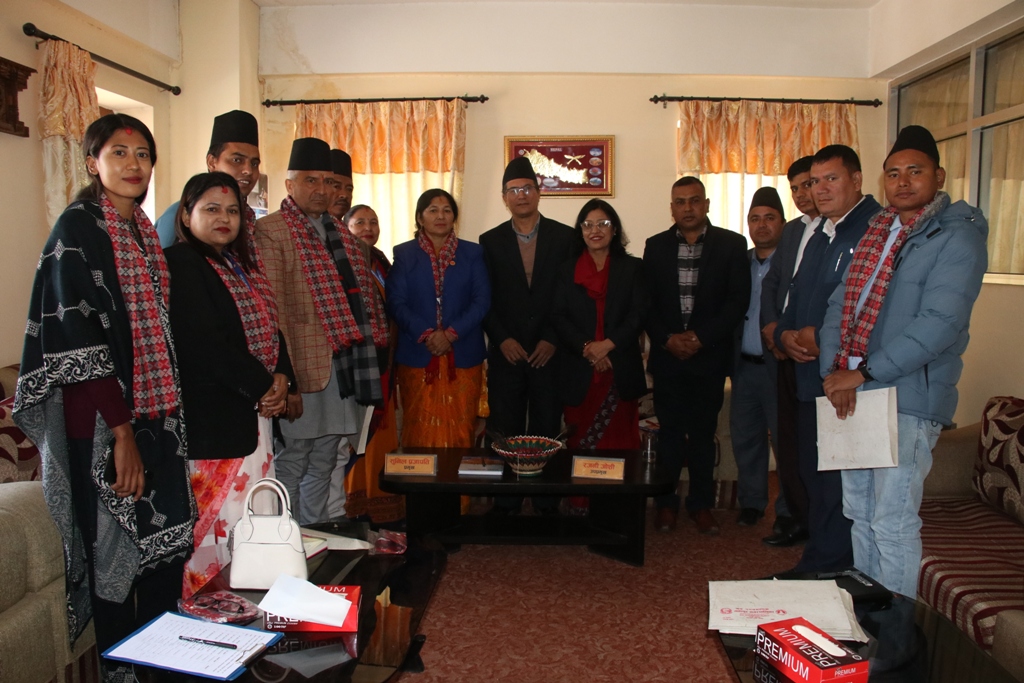 घोराही उपमहानगरपालिकाका उपप्रमुखसहितको टोली भक्तपुरमा