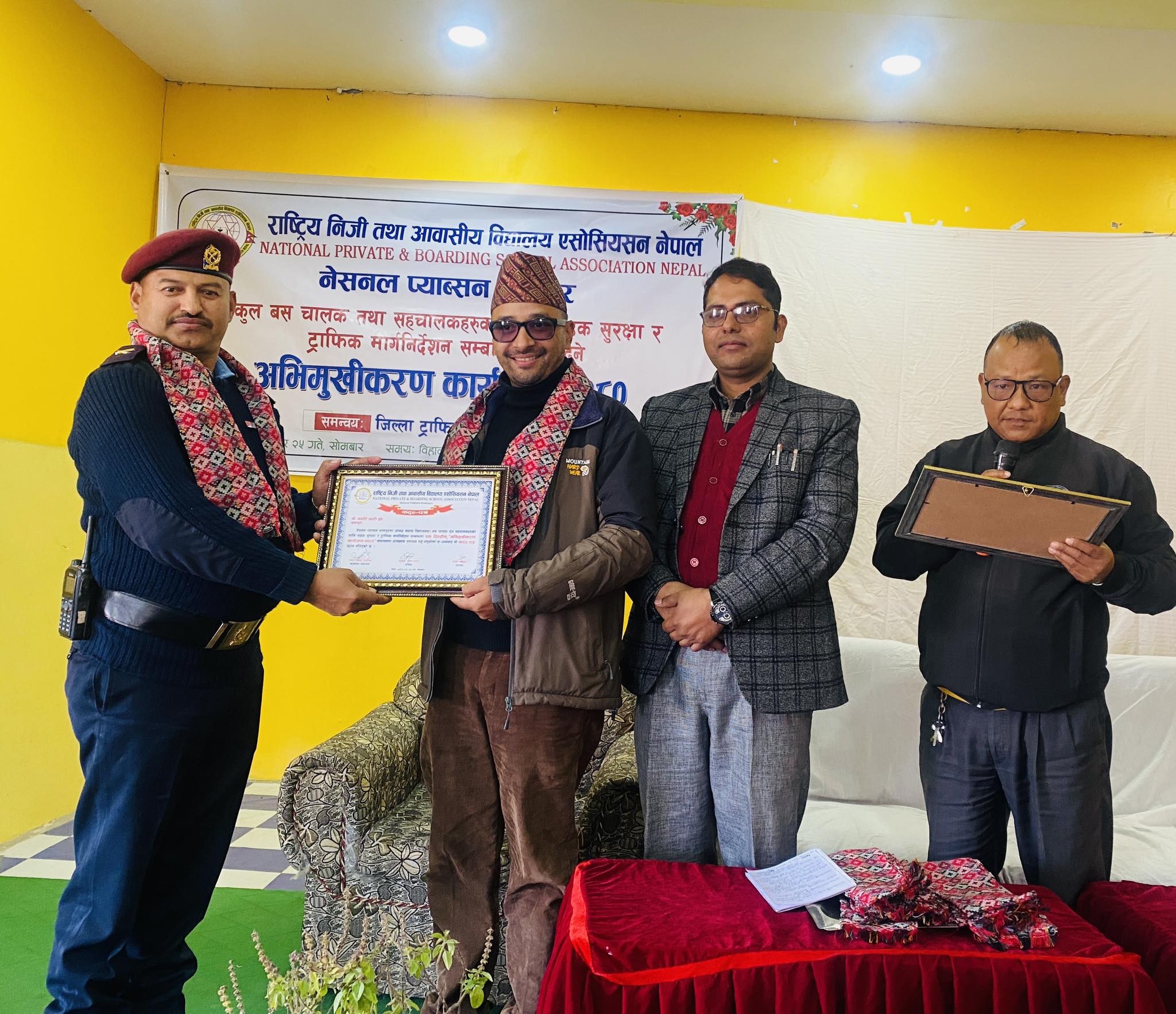 नेशनल प्याव्सन भक्तपुरमा बस चालकलाई अभिमुखीकरण 