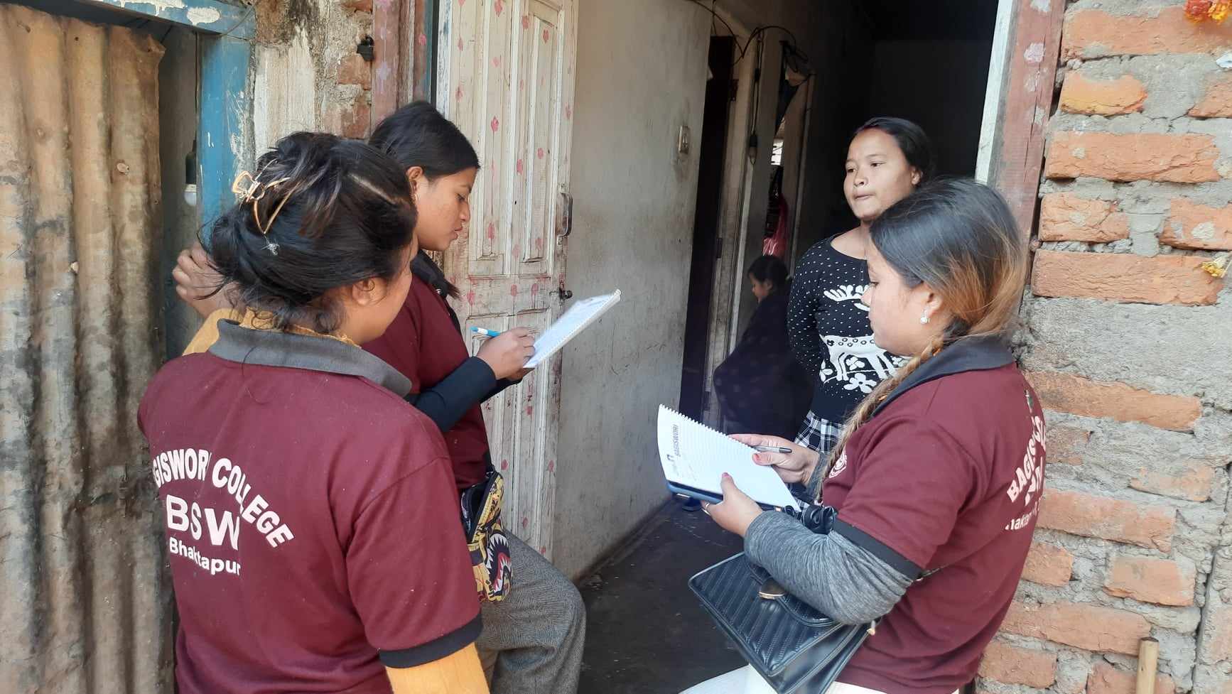 वागीश्वरी कलेजका स्नातक तहका विद्यार्थीहरुको शिविर नुवाकोटको लिखुमा 