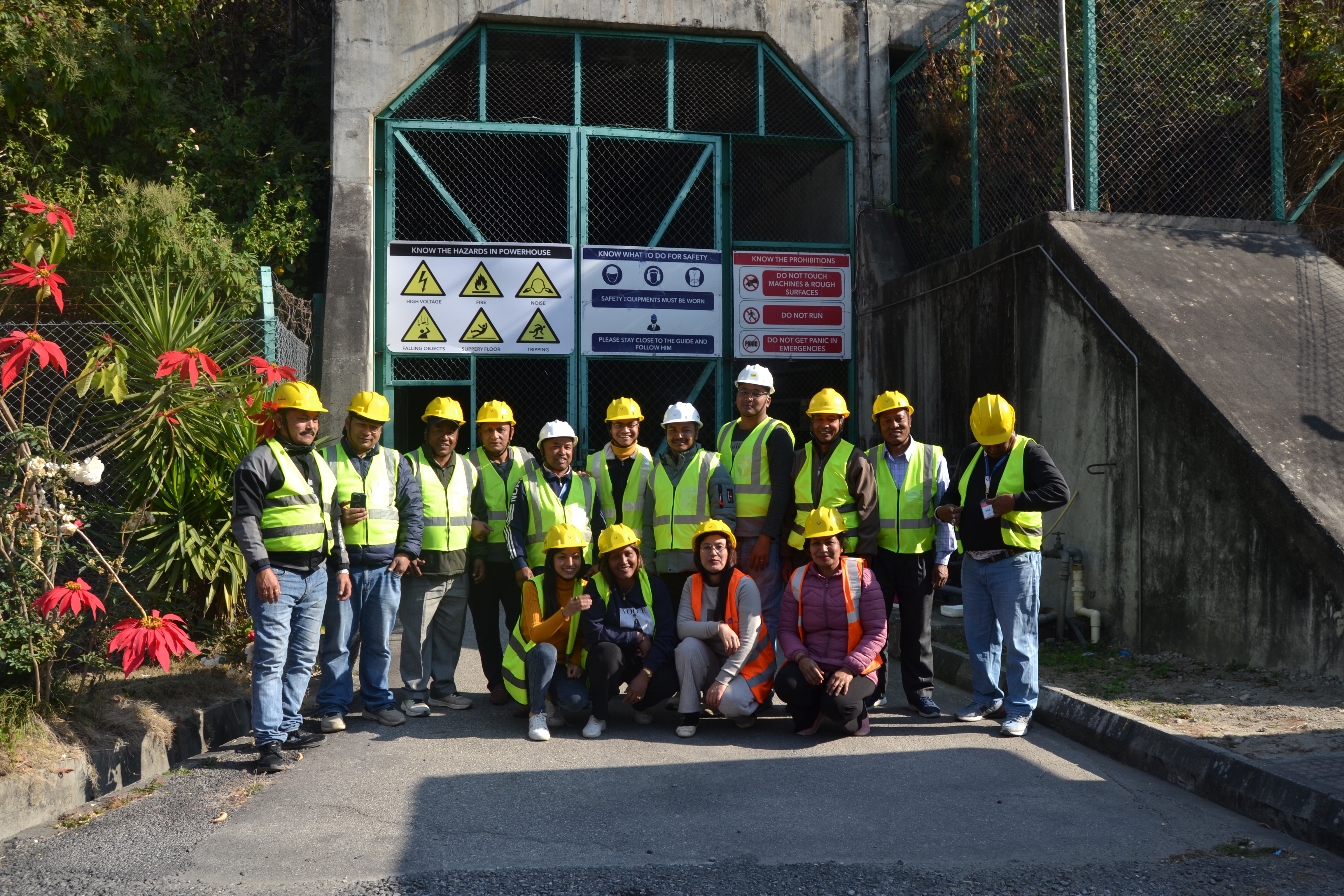 अध्ययन भ्रमण गरेर फर्कियो भक्तपुर बचतको टोली