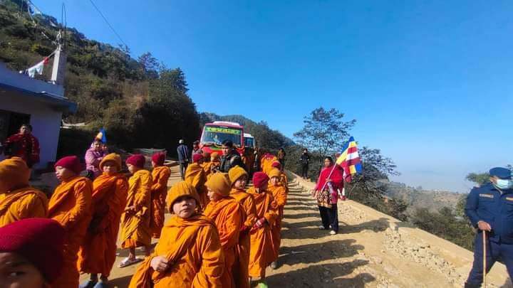 यसरी स्थापना गरियो सूर्यविनायक नैचालमा बृद्ध मूर्ति (तस्वीर कथा)