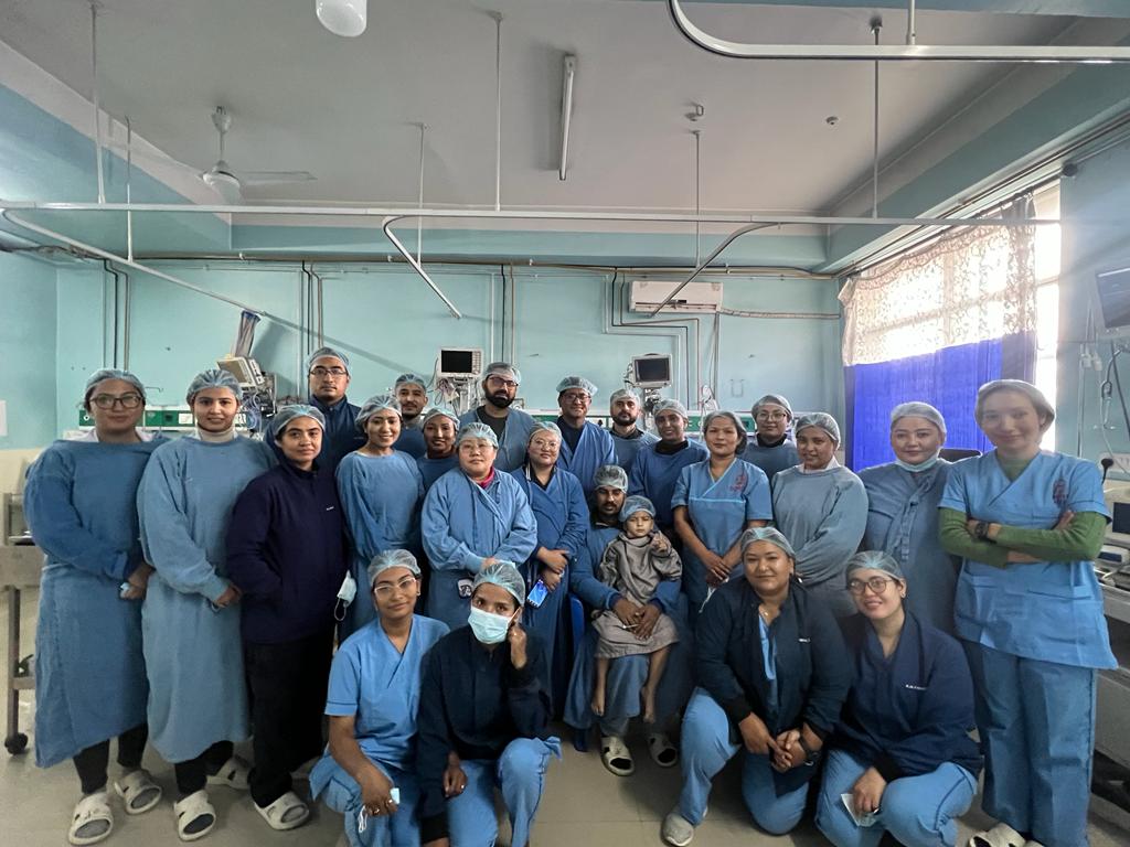 तीन वर्षीय कलेजो प्रत्यारोपित बालकको डिस्चार्ज  