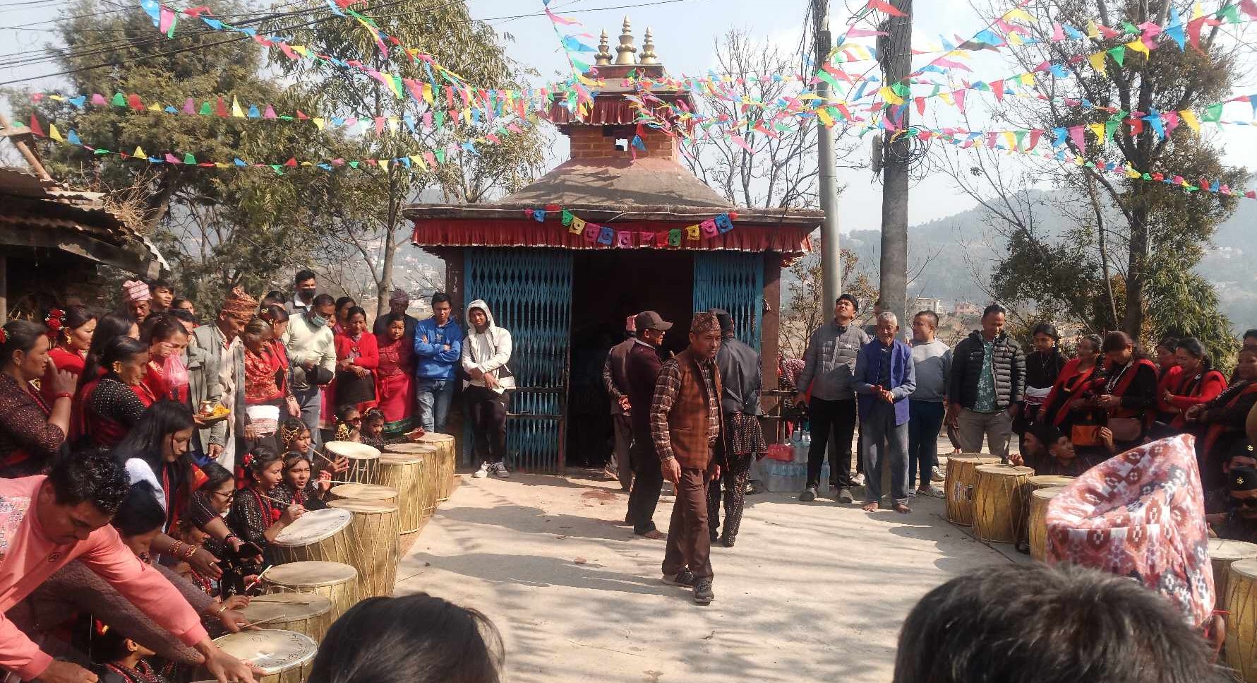 ताथलीका ३४ वटा धिमेवादक दीक्षित