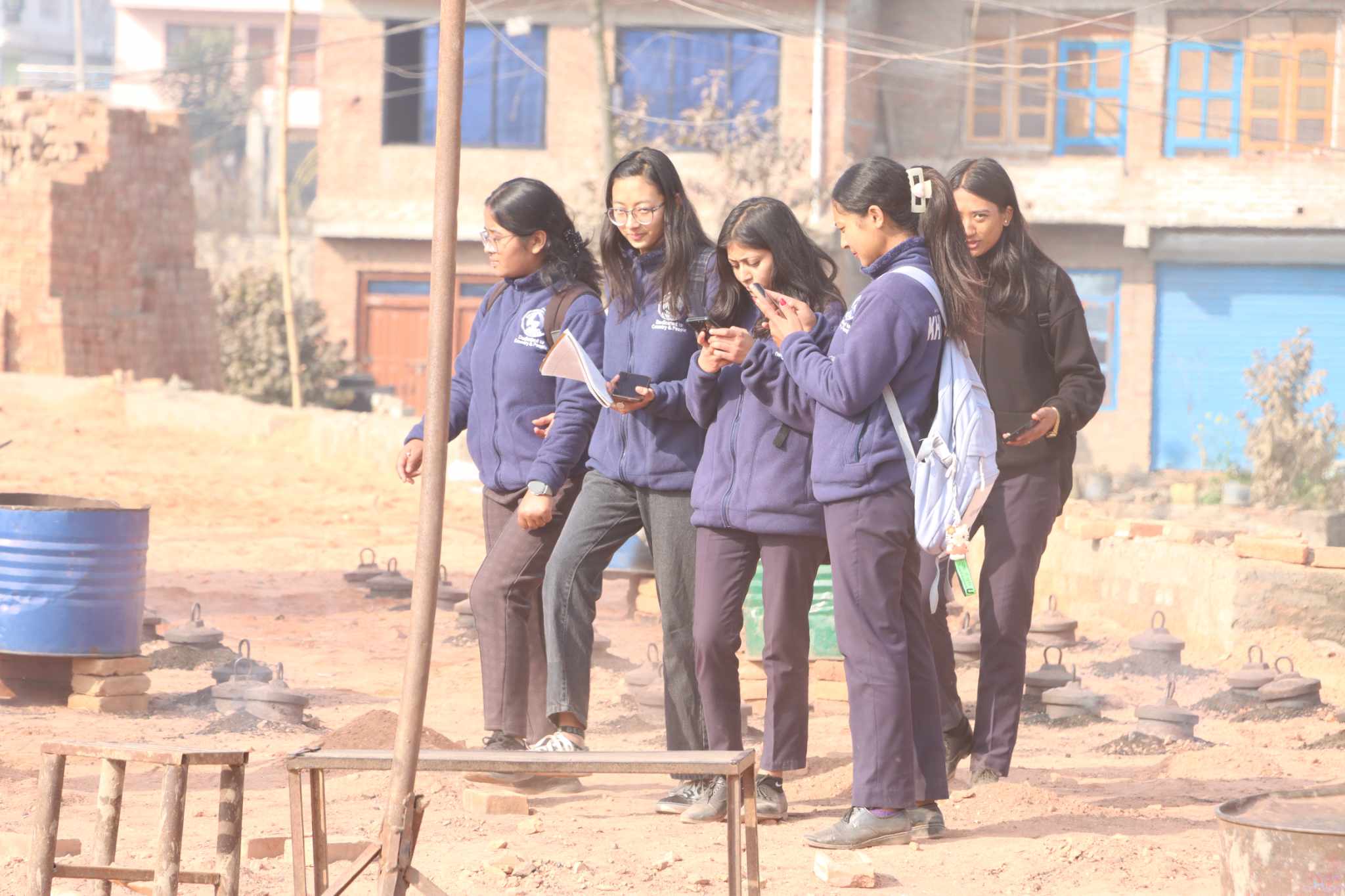 ख्वपका विद्यार्थी रिपोर्टिङमा (फोटो कथा) 