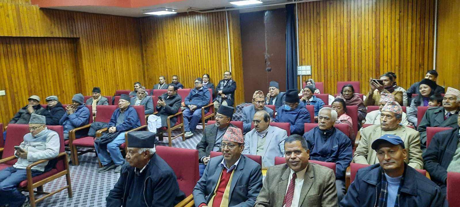 'स्मृतिको तरेलीमा कृष्ण प्रकाश श्रेष्ठ' संस्मरणात्मक पुस्तक विमोचन