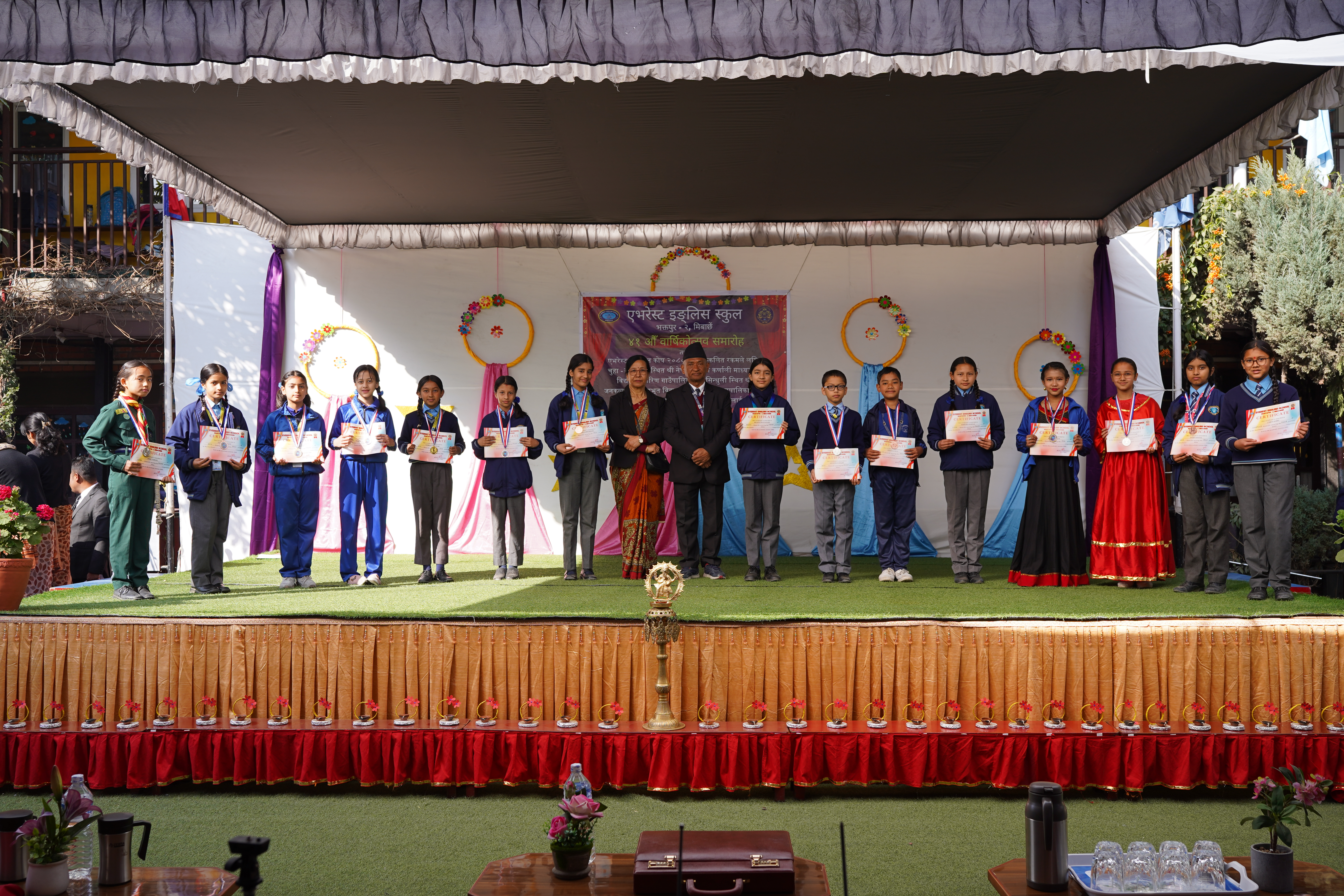 एभरेस्ट स्कुलको ४१ औ वार्षिकोत्सव समारोह तस्वीरमा 