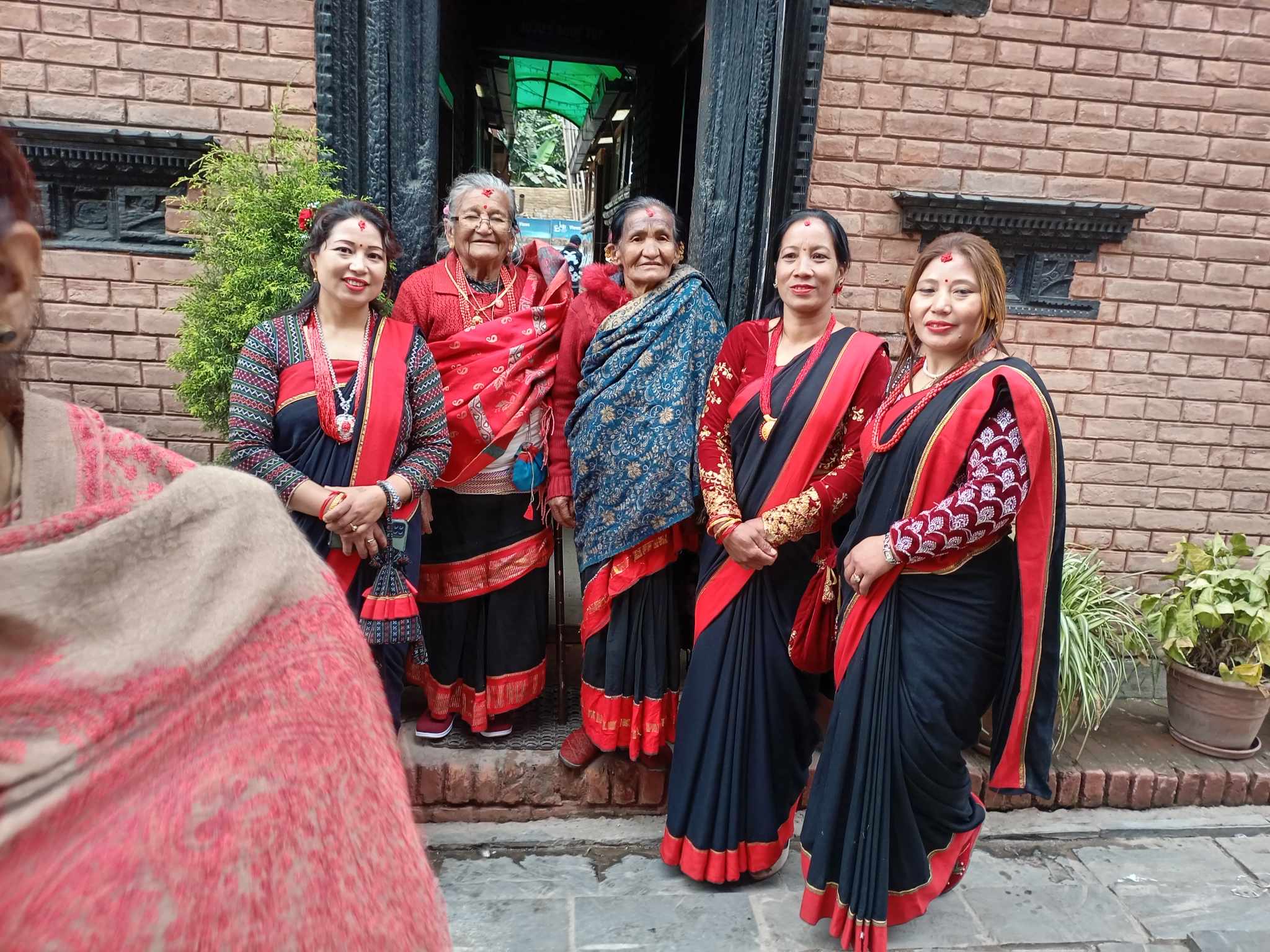 छोरी निशा लघुको वैवाहिक जीवन सफल होस्