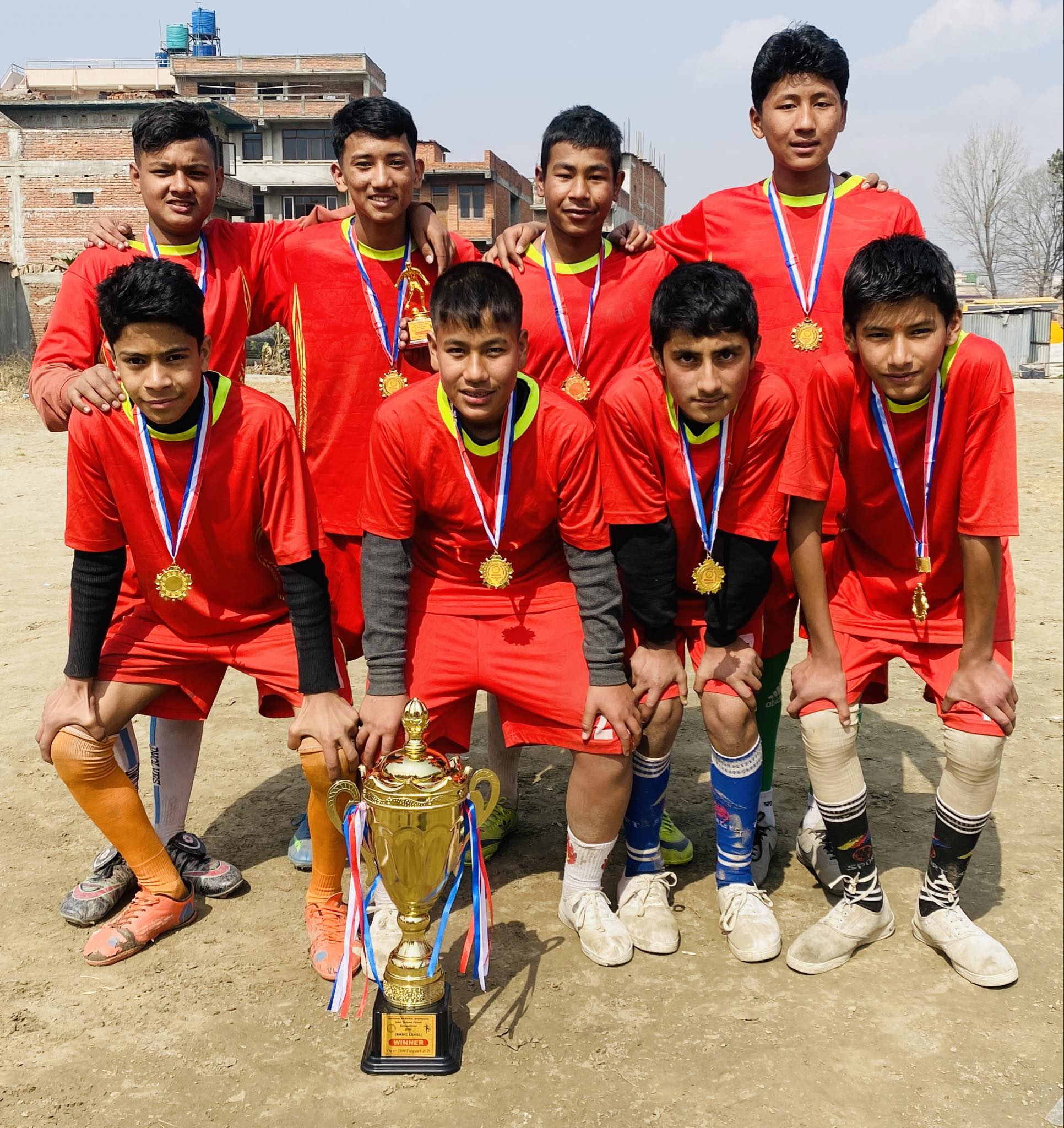 अन्तर विद्यालय जिल्लाव्यापी फुटसल प्रतियोगिताको विजेता मदरल्याण्ड 