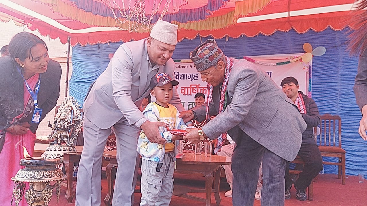 सरस्वती विद्यागृह माध्यमिक विद्यालयको ७२ औं वार्षिकोत्सव (तस्वीरहरुमा)