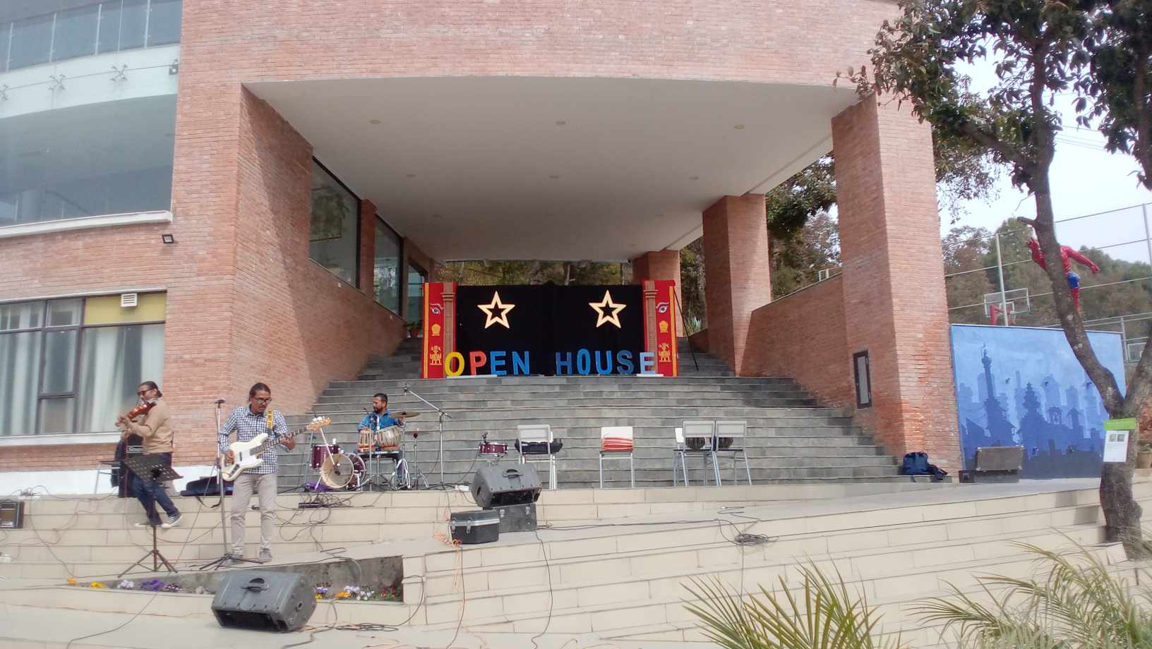 यस्तो रह्यो काठमाडौ वल्ड स्कुलको ओपन हाउस (तस्वीर कथा)