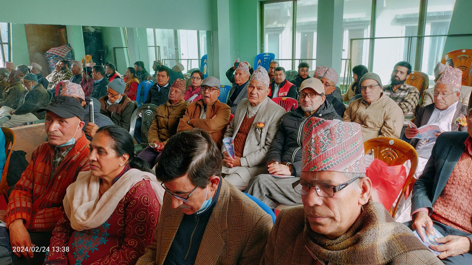 'अविरल जनसाहित्य यात्रा'मा प्रगतिवादी कवि त्रिलाेचन आचार्यकाे एकल कविता वाचन