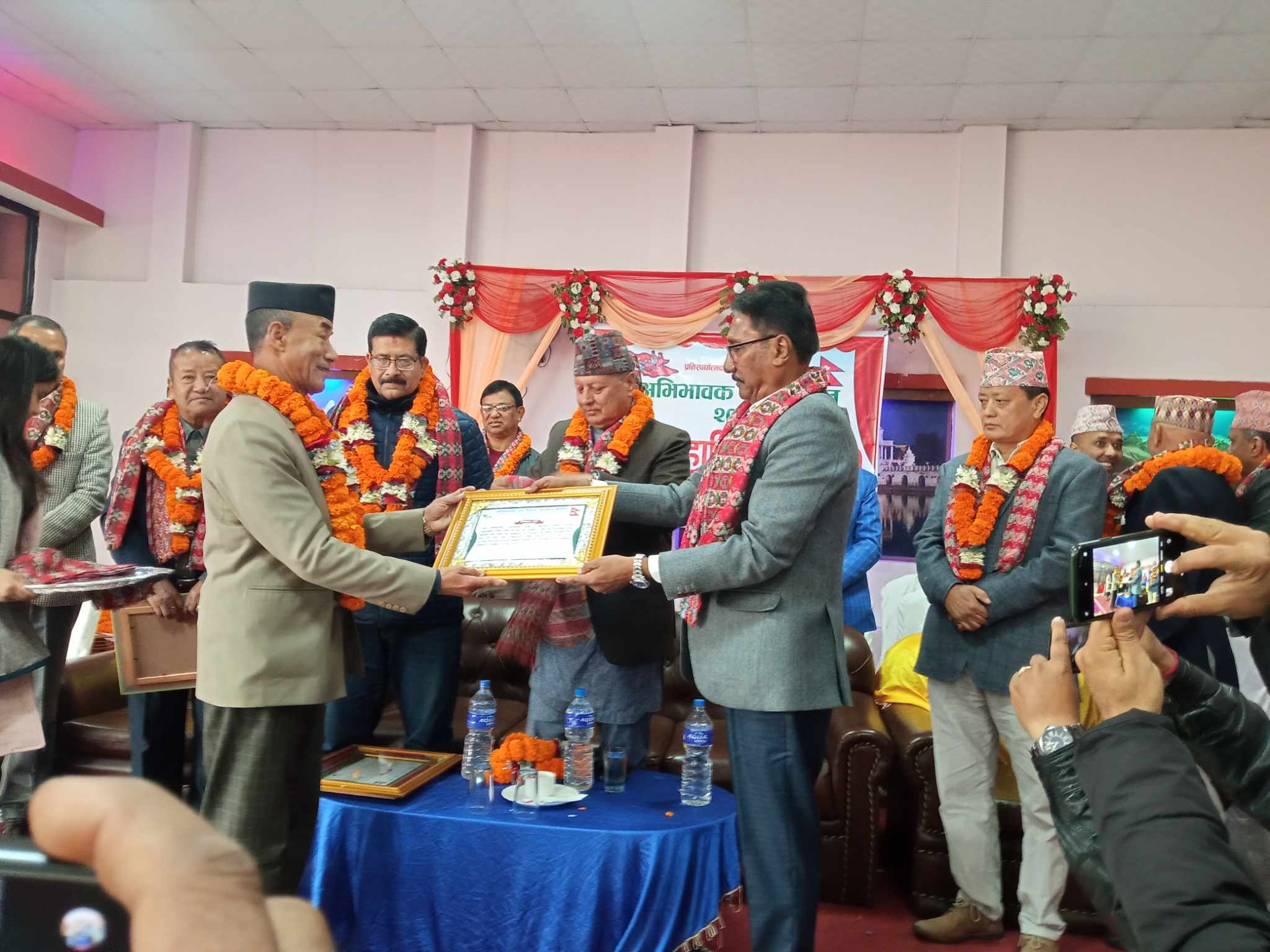 अभिभावक संघ केन्द्रमा भक्तपुरका बज्राचार्य र प्रजापति  