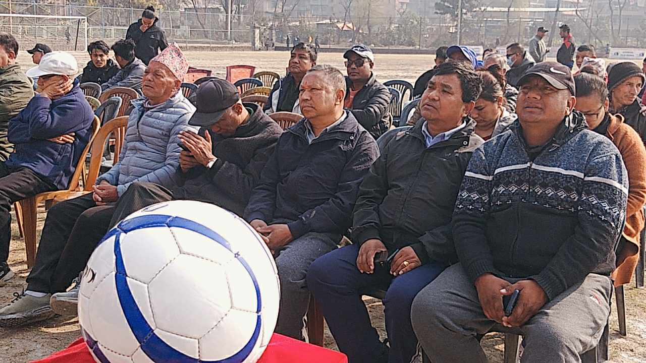 तस्वीरमा तेश्रो भक्तपुर कप फुटबल प्रतियोगिता