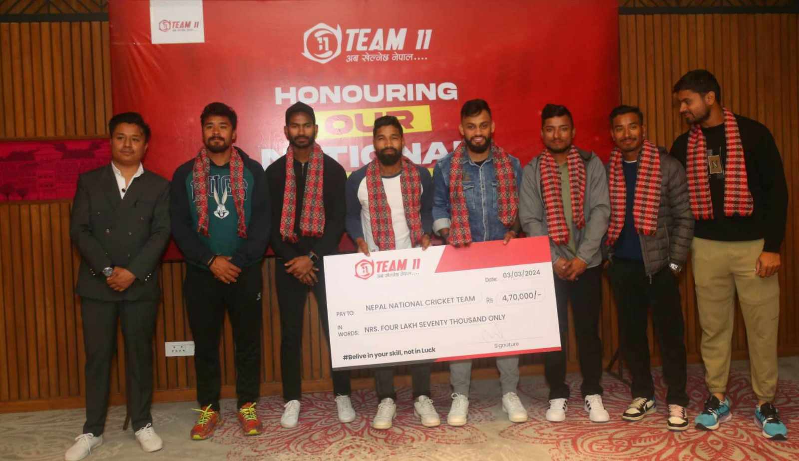 टिम ११ द्वारा राष्ट्रिय क्रिकेट टिम सम्मानित