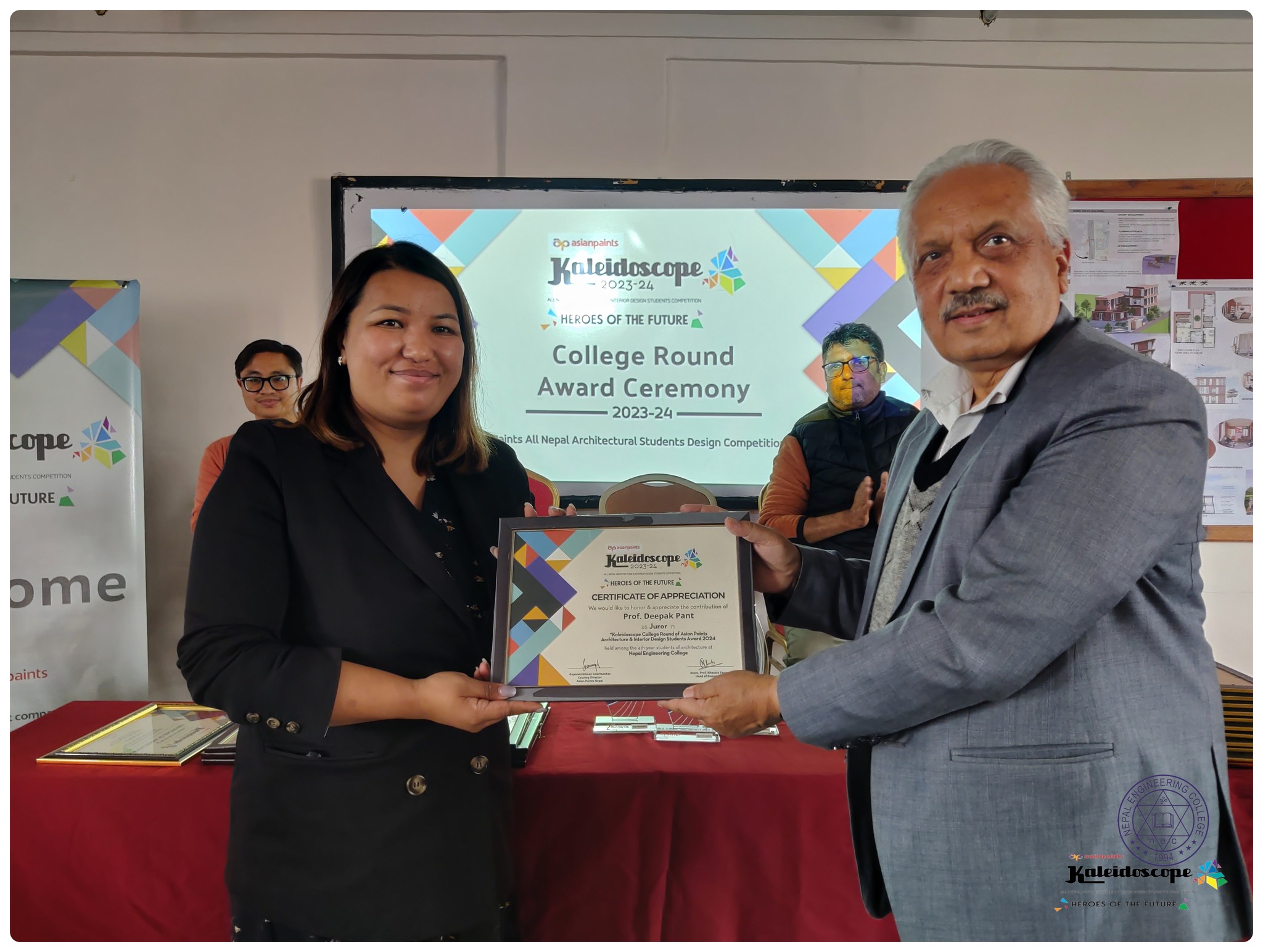 ५० हजार नगदसहित नेकका उत्कृष्ट विद्यार्थीहरु पुरस्कृत 