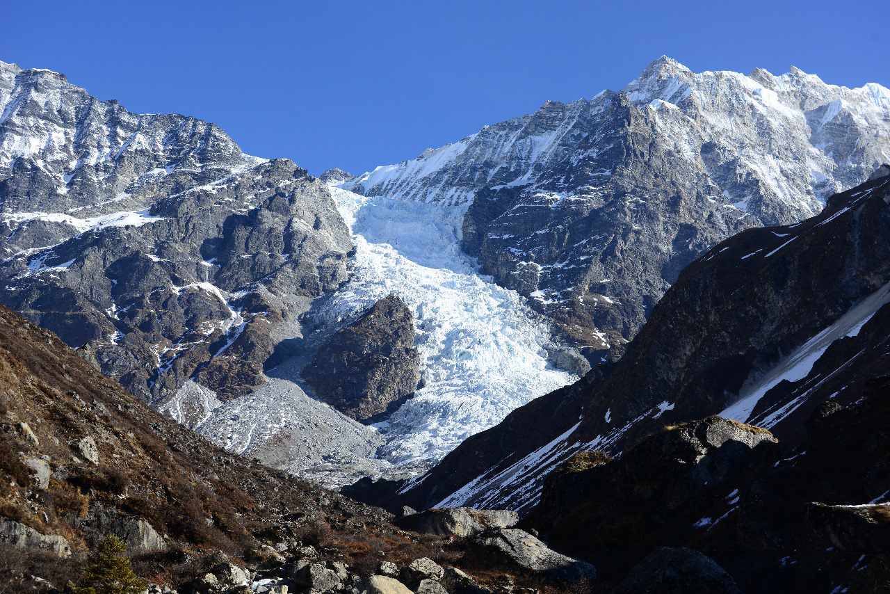 २० वर्षदेखिको लाङटाङ तस्वीरहरुमा (फोटो कथा)