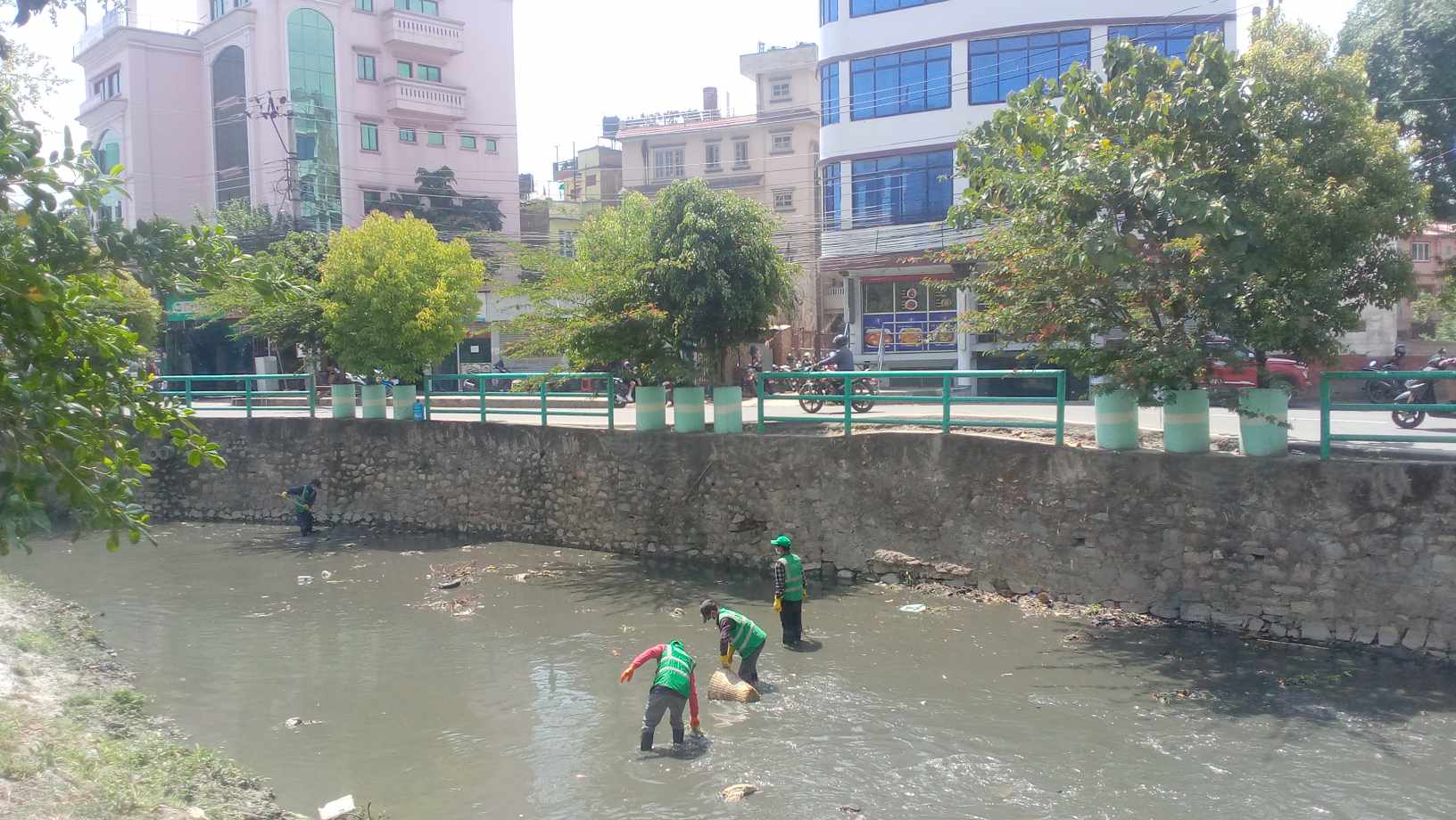सलाम यी सफाई मजदुरहरुलाई (तस्वीर कथा) 