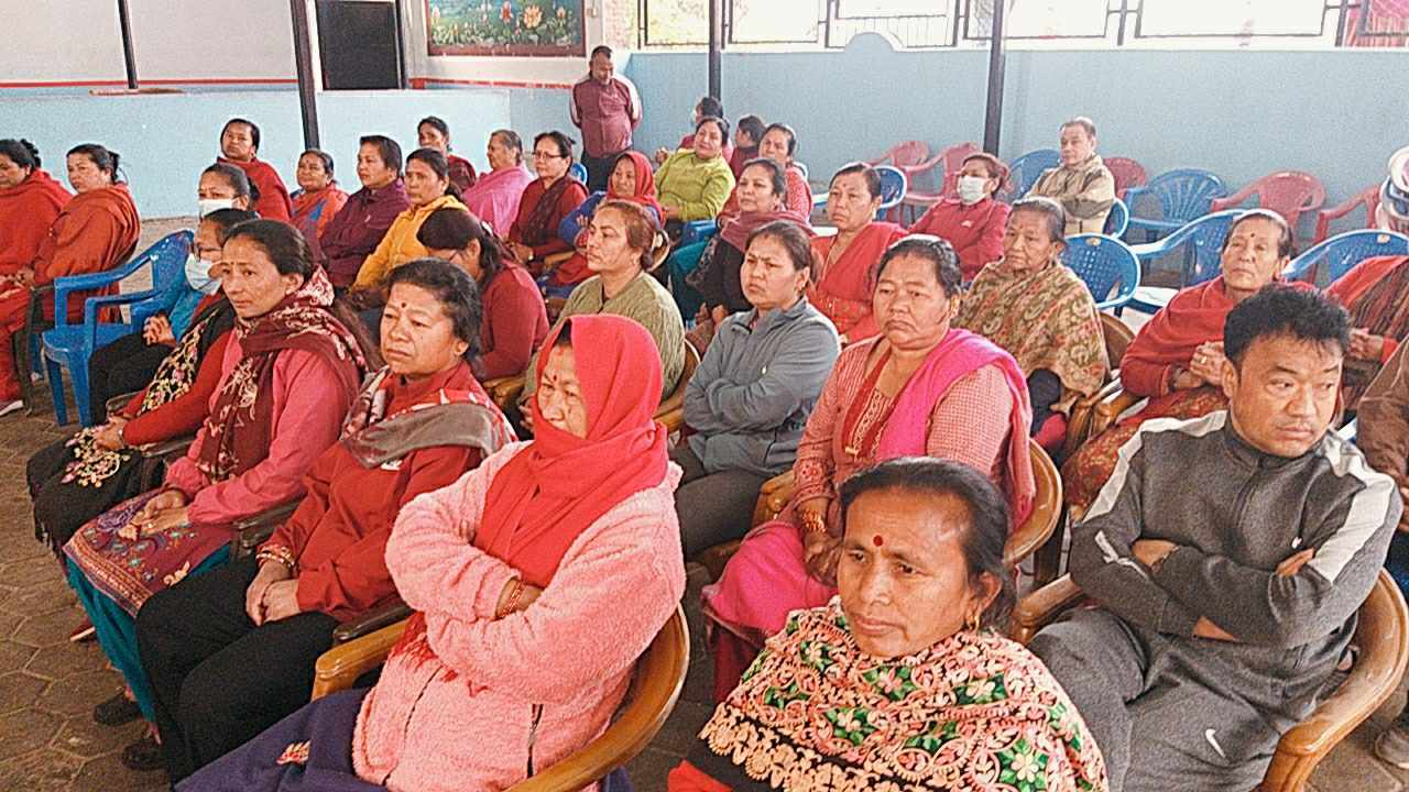 भनपा १० छेकोङ्ग ब्यायाम परिवारले गरयो शुभकामना आदानप्रदान