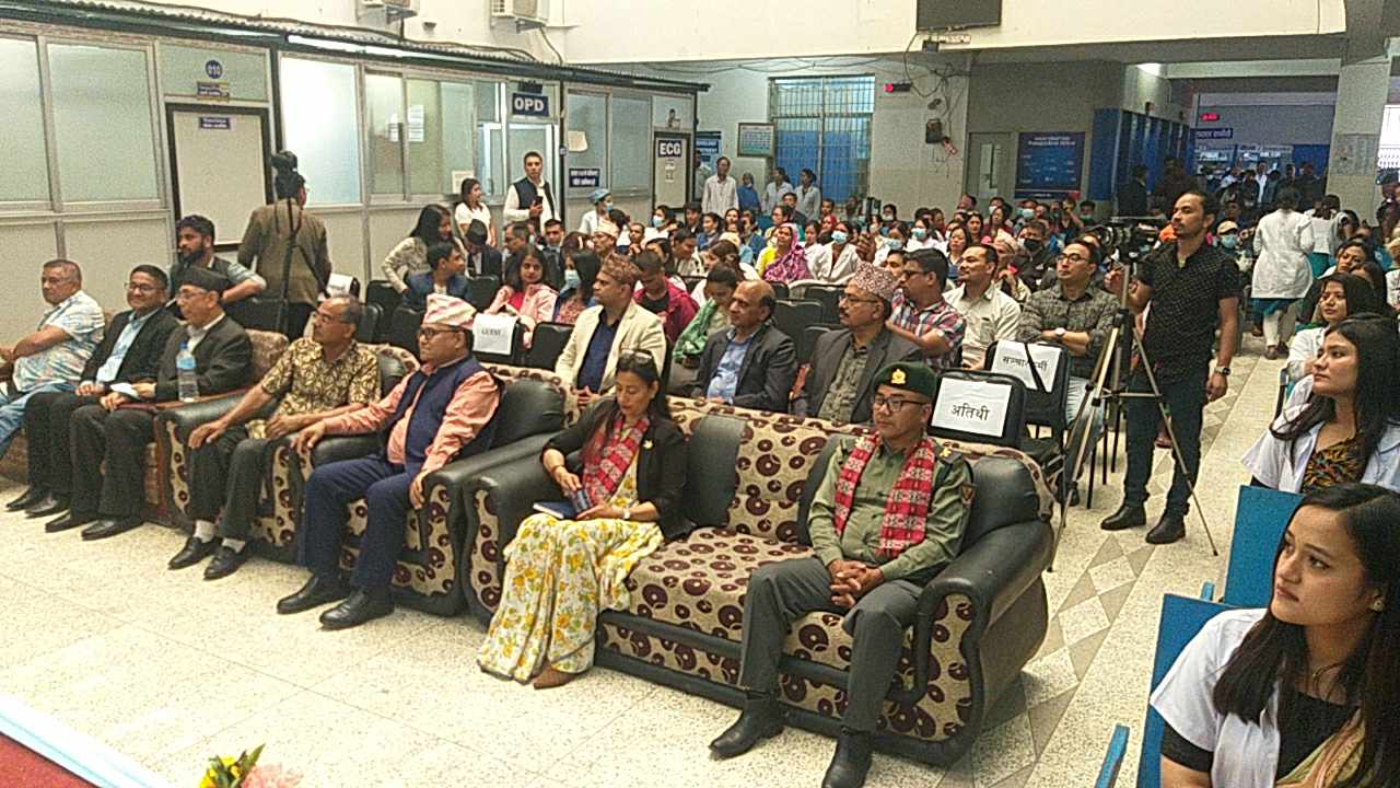 शहीद धर्मभक्त राष्टिय प्रत्यारोपण केन्द्रको १२ औ वार्षिक उत्सव तस्वीरहरुमा 