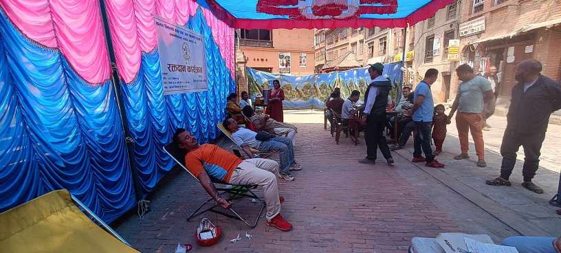 १३५ ओैं श्रमिक दिवसमा कमलविनायक साकोसद्वारा रक्तदान 