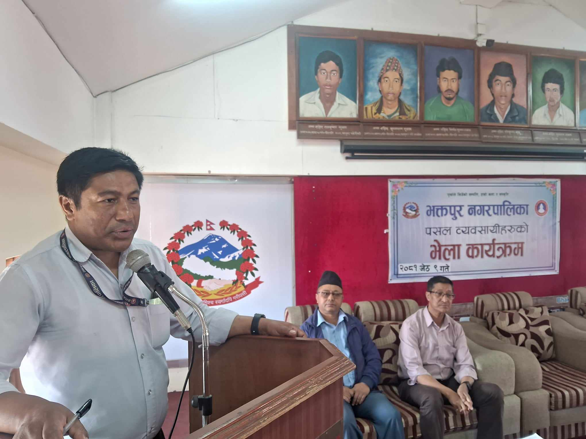 सुकुलढोका क्षेत्रका पसल व्यवसायीहरुको भेला 