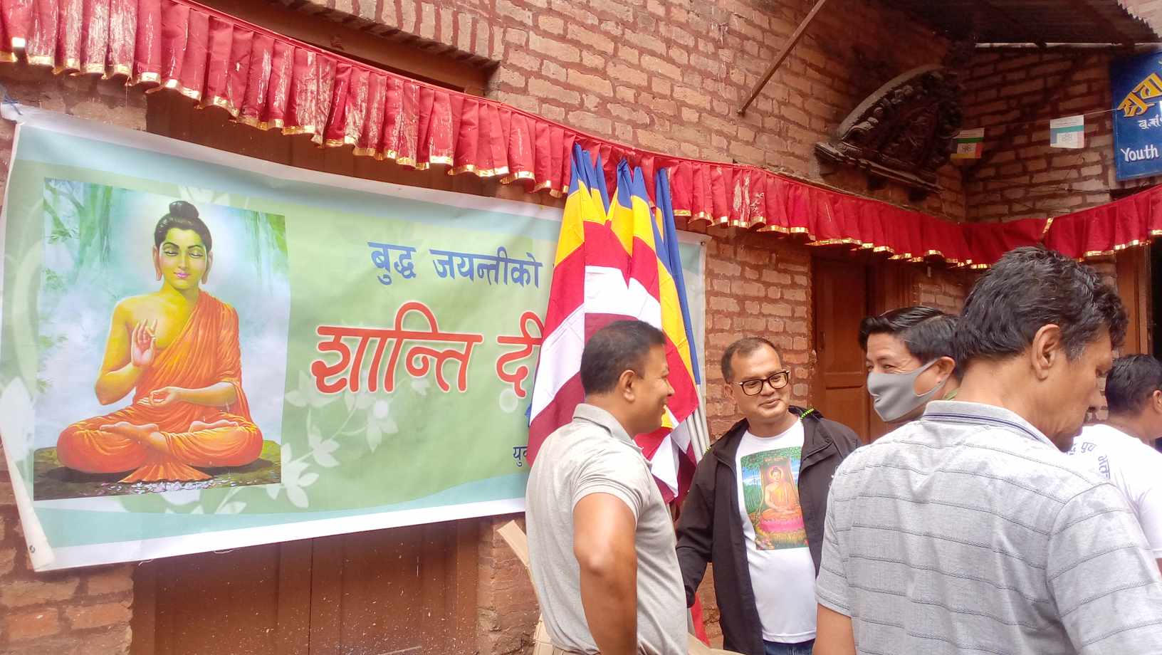 भक्तपुरमा निकालियो मैनबती पदयात्रा (तस्वीरहरु छन्) 