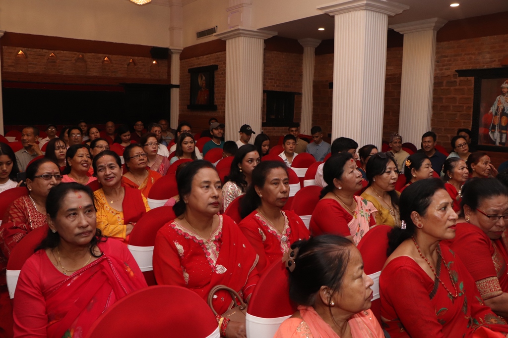स्वर्गीय अखण्डप्रसाद धौभडेलको सालिक अनावरण 