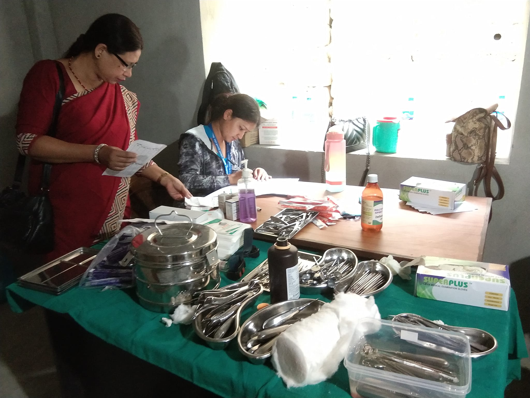 स्वास्थ्य चेकजाँच गर्न दुई घण्टा हिंड्नुपर्ने बाध्यता