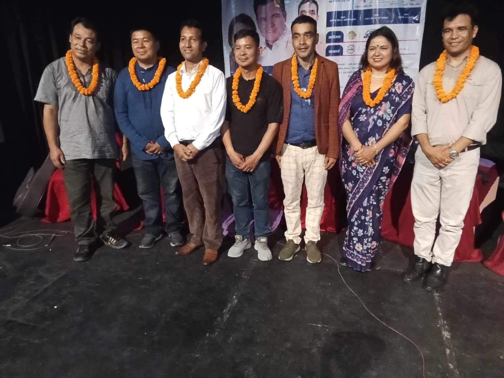 सर्वनाममा कीर्तिमानी सङ्गीतकार, गायक सन्तोष श्रेष्ठको एकल गजल गायन 