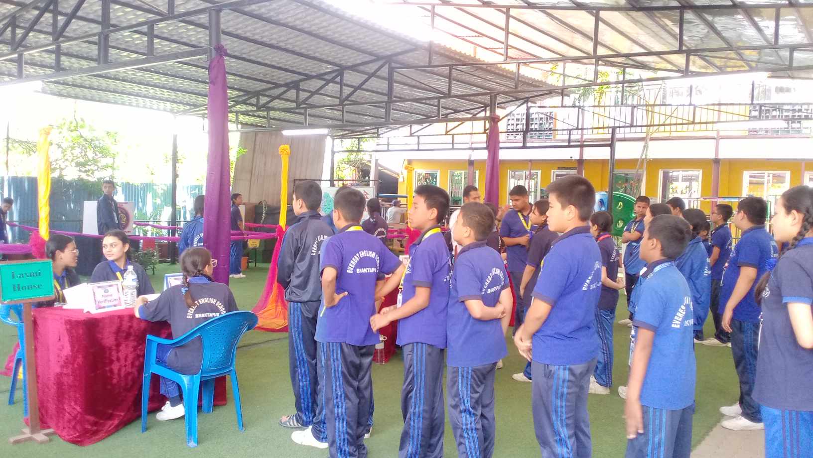 एभरेस्ट स्कुल भएको निर्वाचन शान्तिपूर्ण रुपमा सम्पन्न