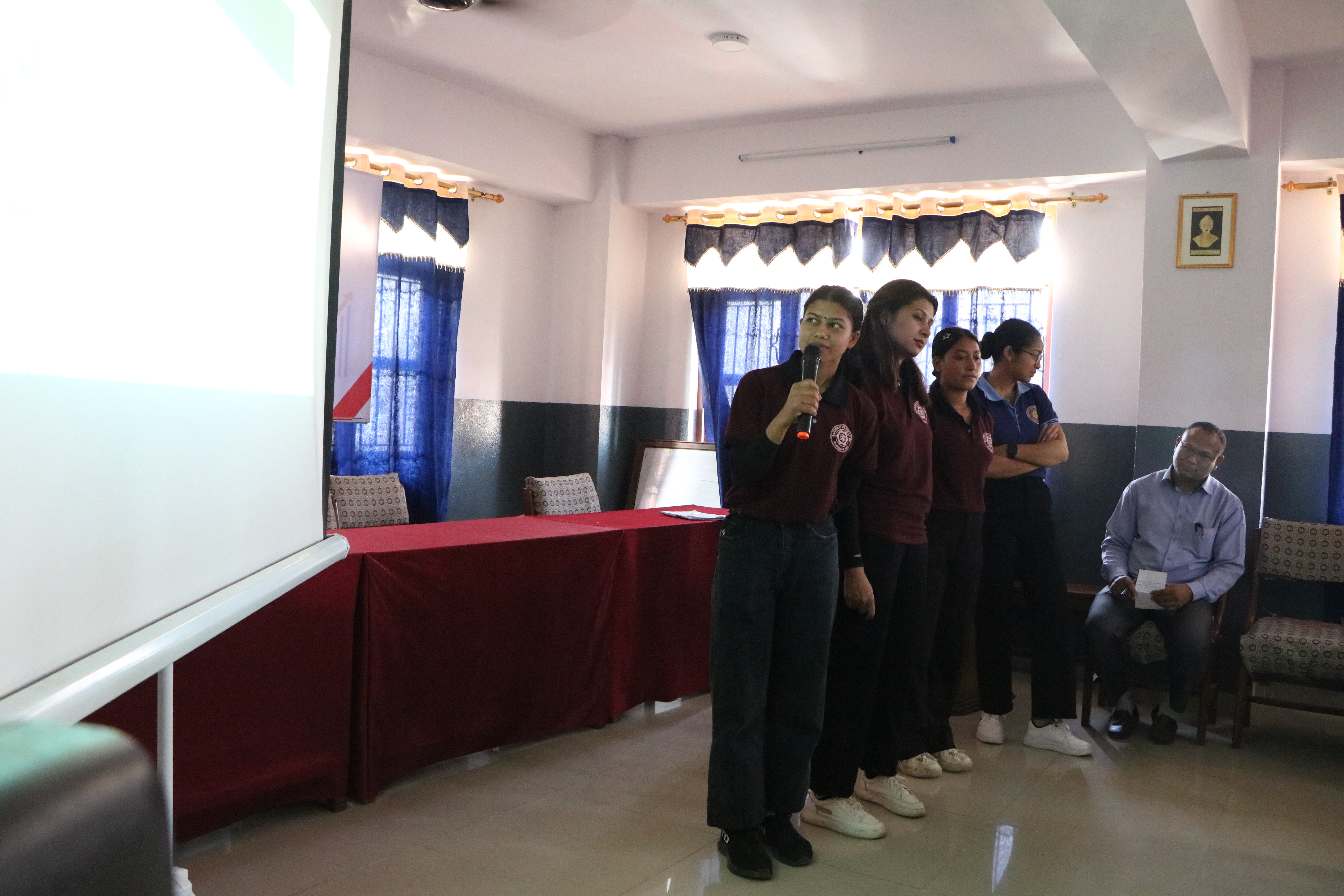 सिकाइ कार्यक्रमसम्बन्धी अनुभव आदानप्रदान गरियो 