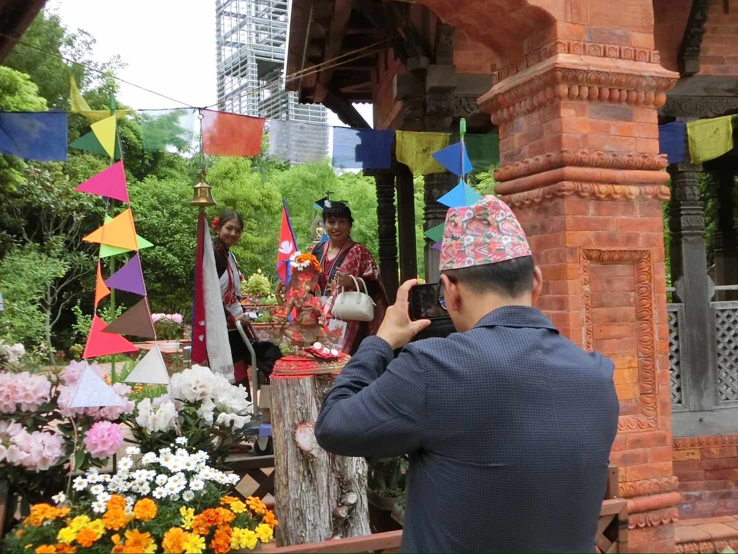 तस्वीरहरुमा जापानको नेवा बगैंचा र नेवा पार्क 