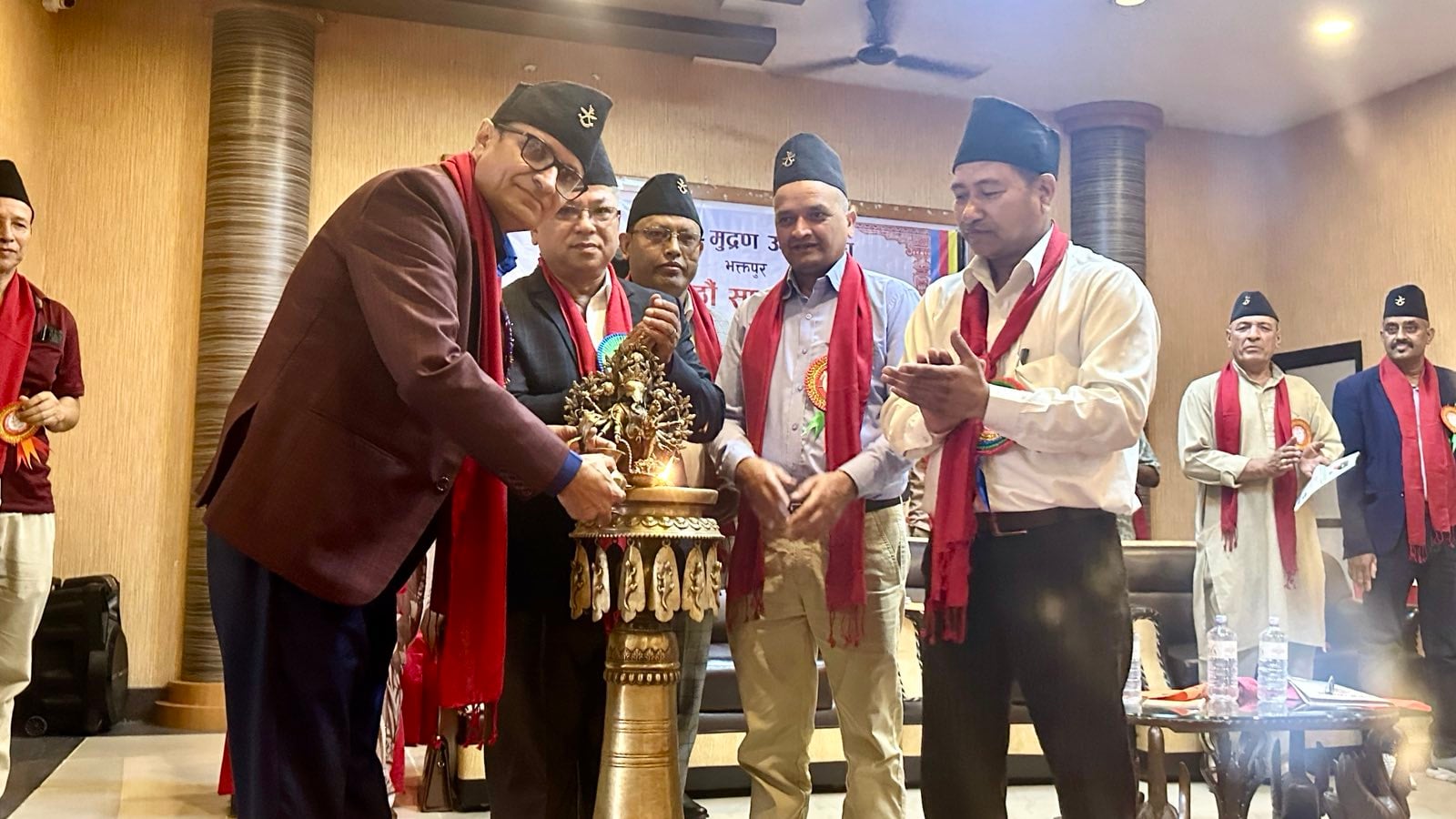 मुद्रण उद्योग सङ्घको अध्यक्षमा याकामी 