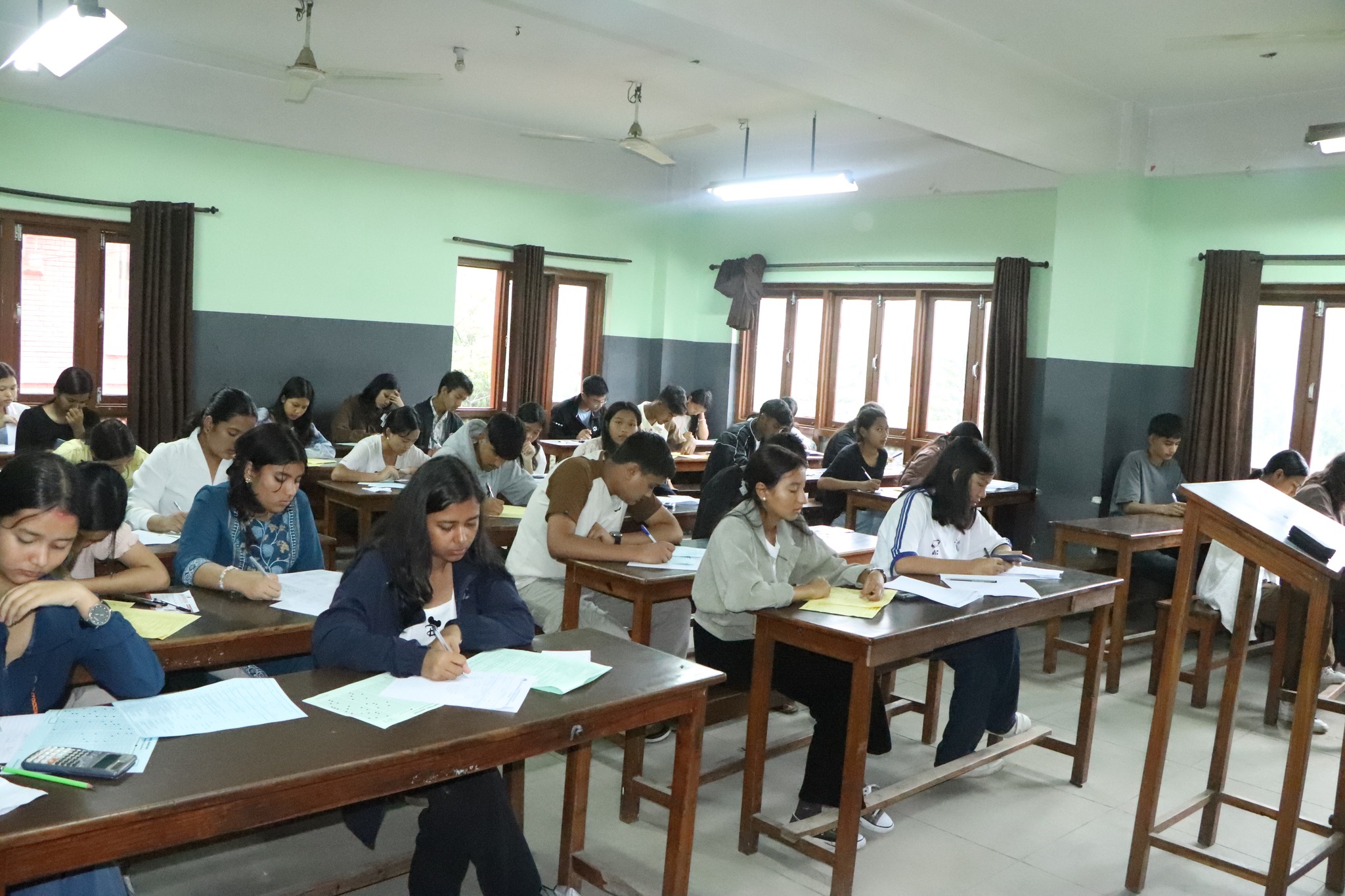 ख्वपमा पहिलो चरणको प्रवेश परीक्षामै दुई हजार पाँंच सय वढी विद्यार्थी सहभागी ः सवैभन्दा वढी विज्ञान संकायमा  