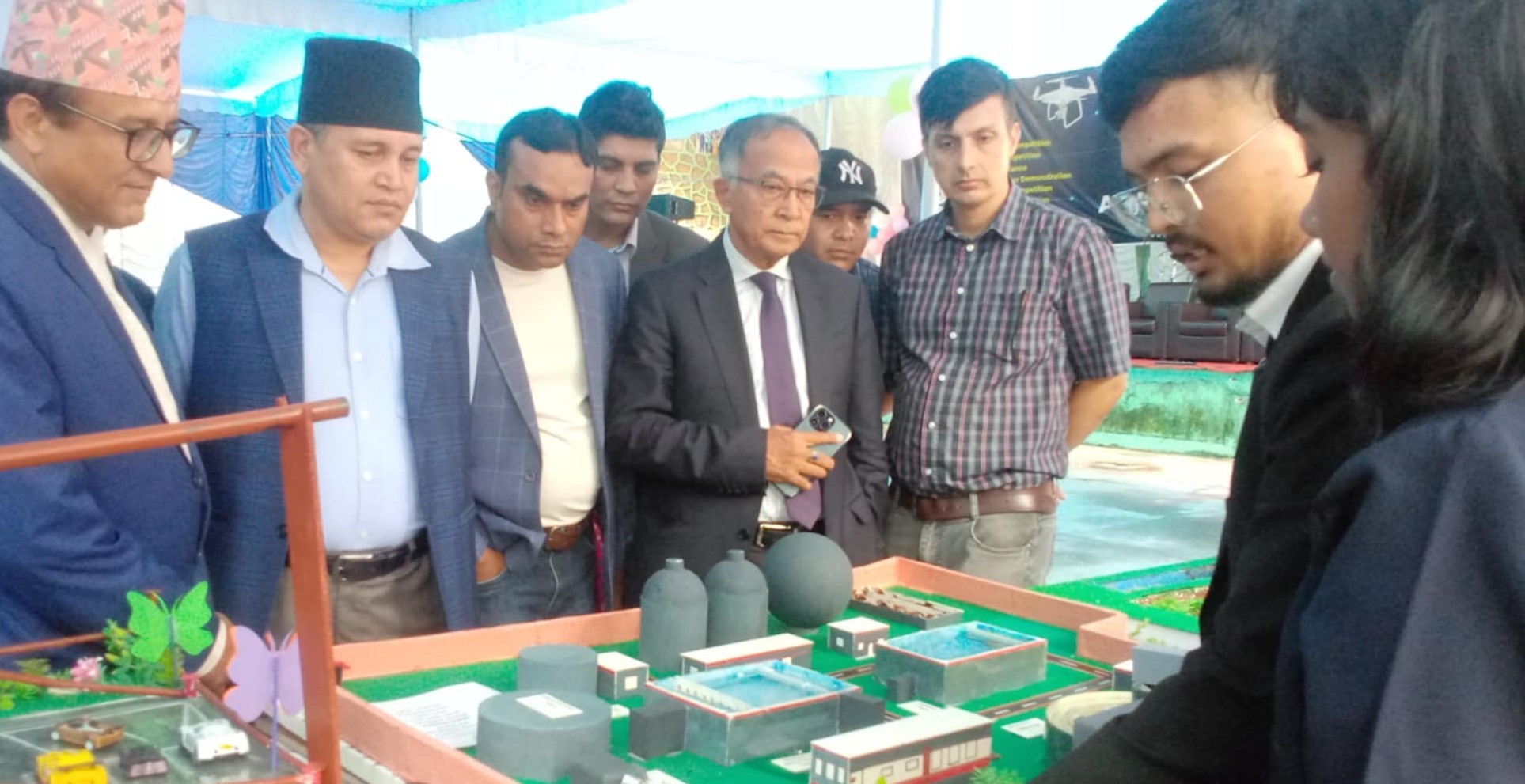 एभरेष्ट इन्जिनियरिङ कलेज सानेपामा सकियो आरोहण  २.०