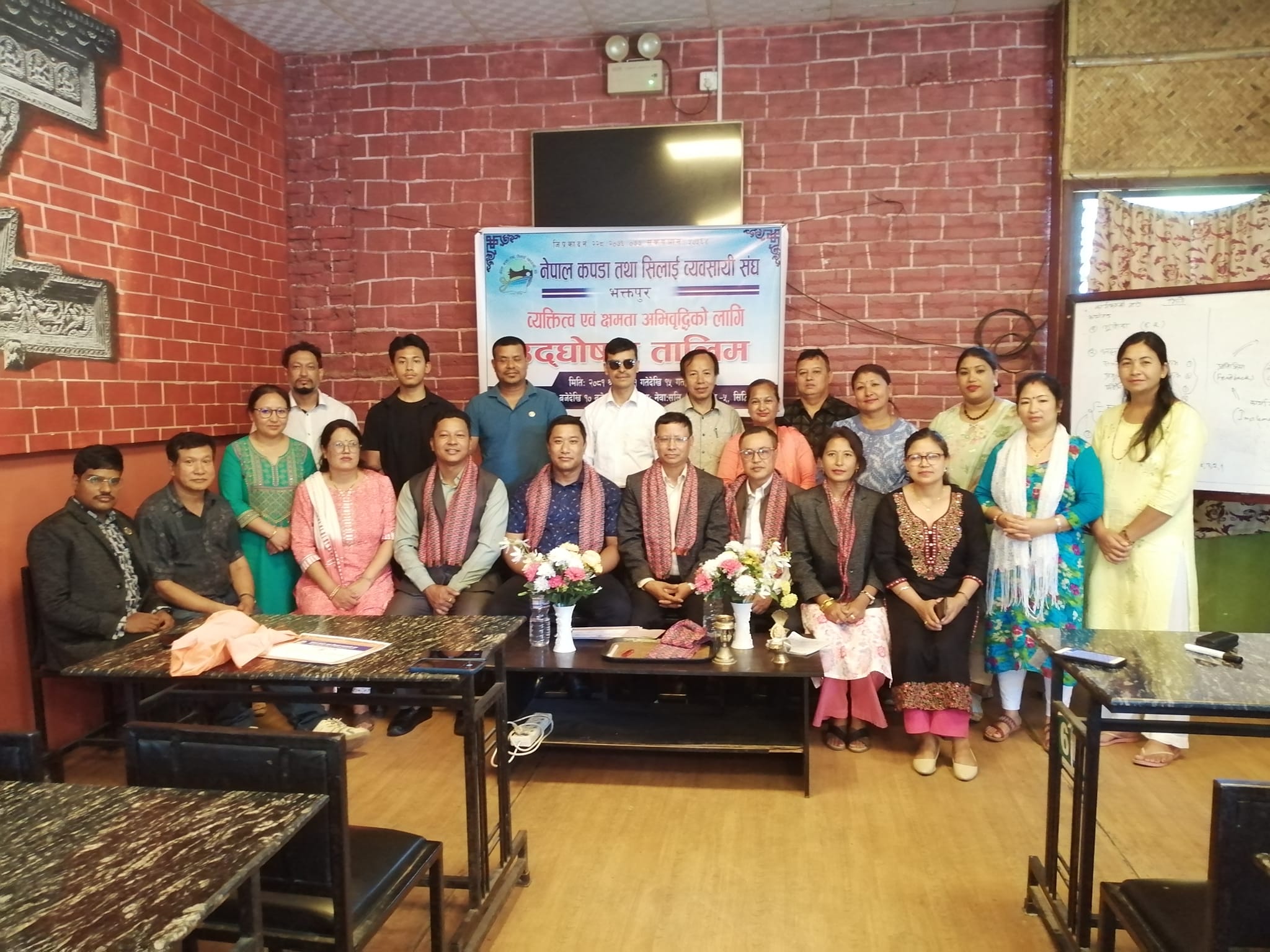 कुलमान घिसिङलाई घेराबन्दी भयाे : उपप्रमुख विजयकृष्ण श्रेष्ठ